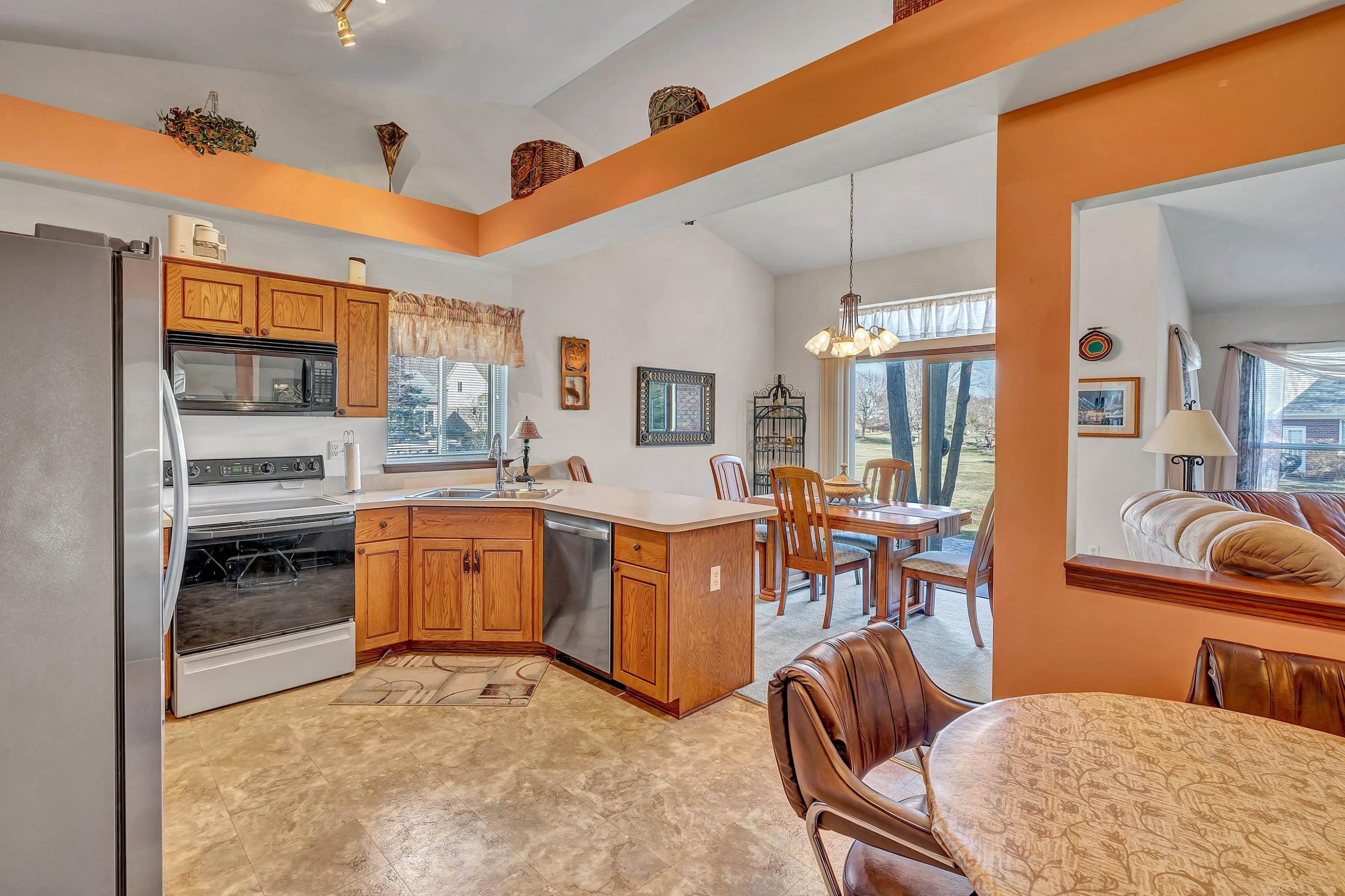 4759 Sunderland Drive, Sterling Heights, MI 48314 — Photo 17