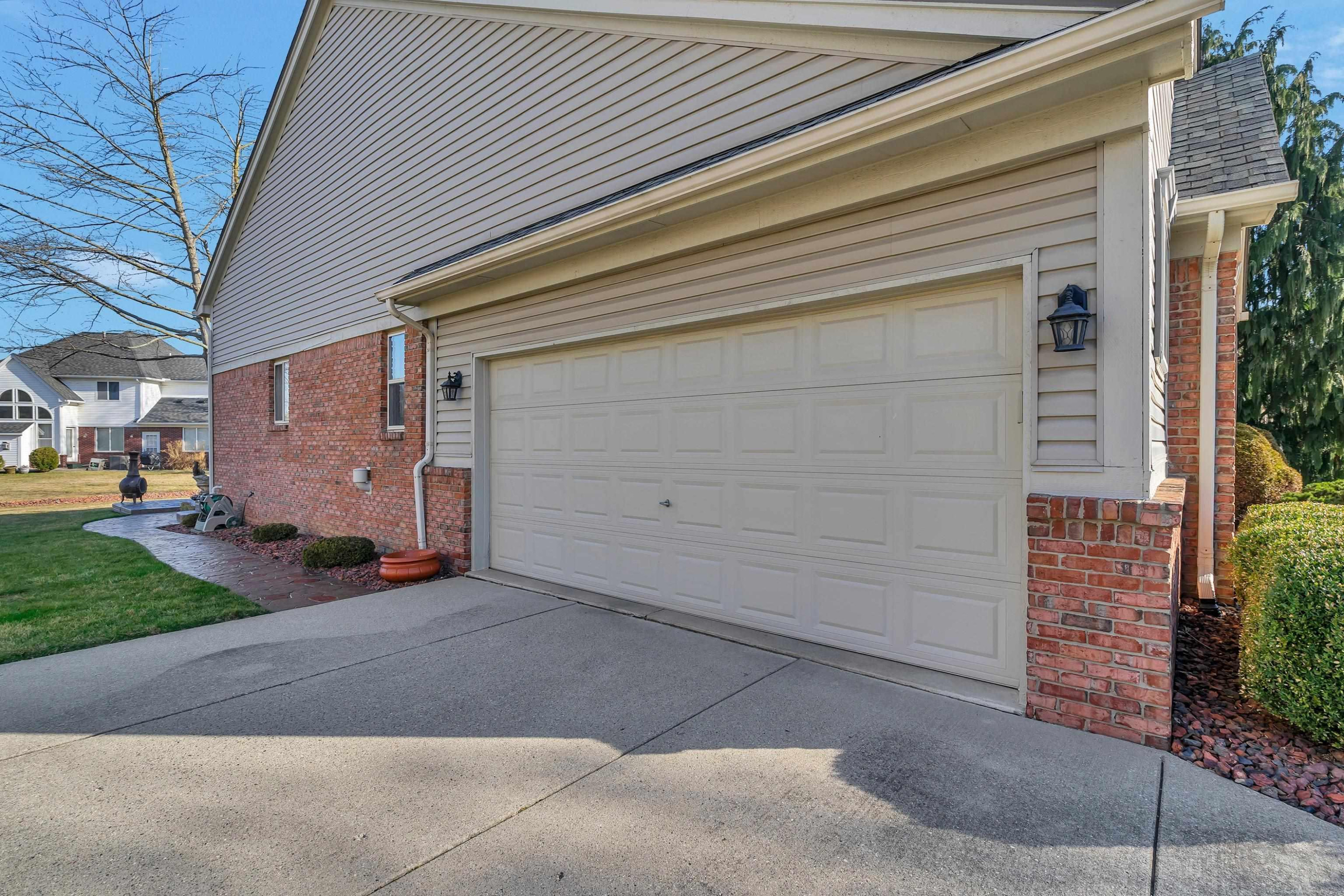 4759 Sunderland Drive, Sterling Heights, MI 48314 — Photo 35