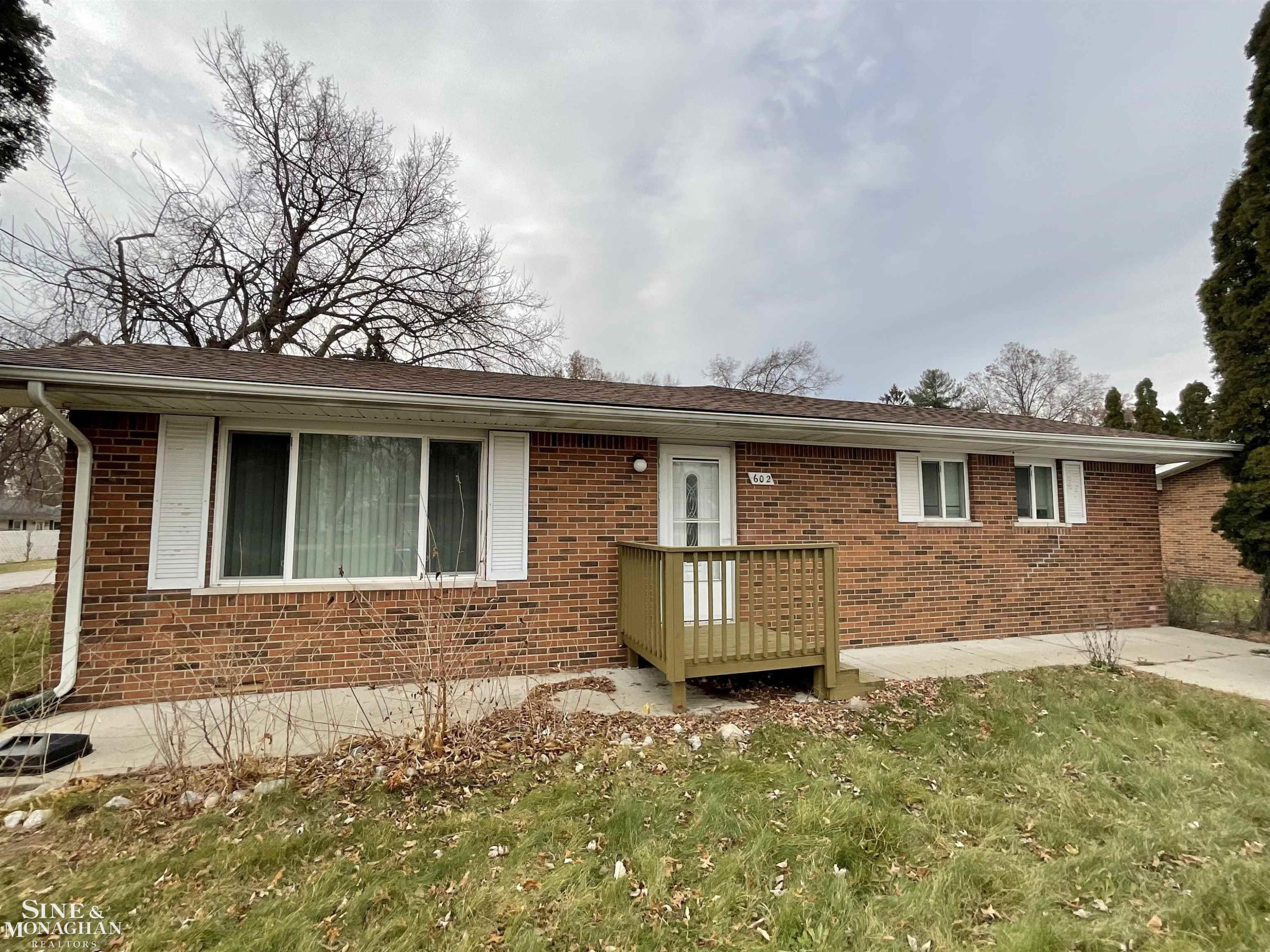 602 Worfolk Drive, MI 48001 — Photo 2