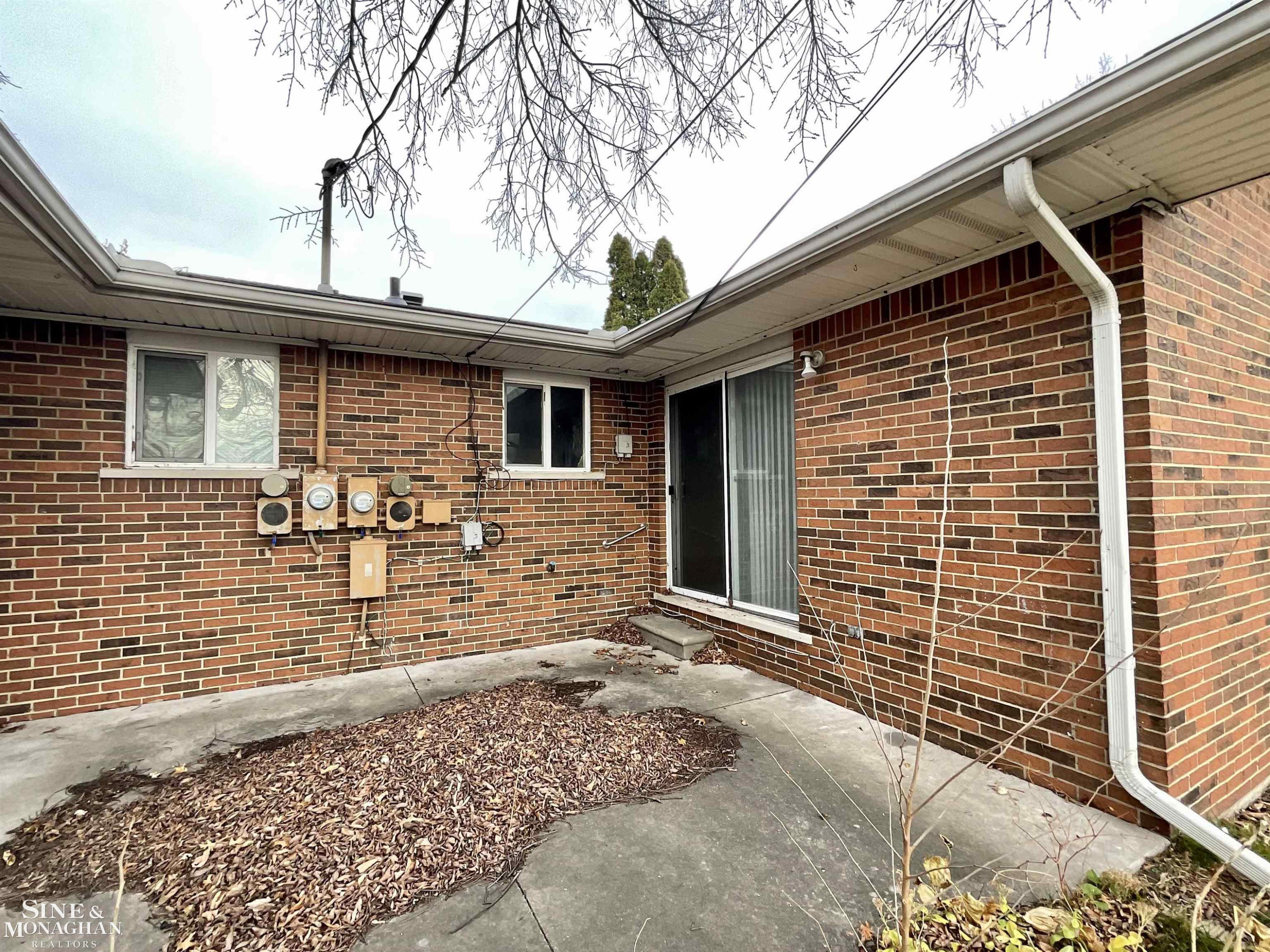 602 Worfolk Drive, MI 48001 — Photo 4