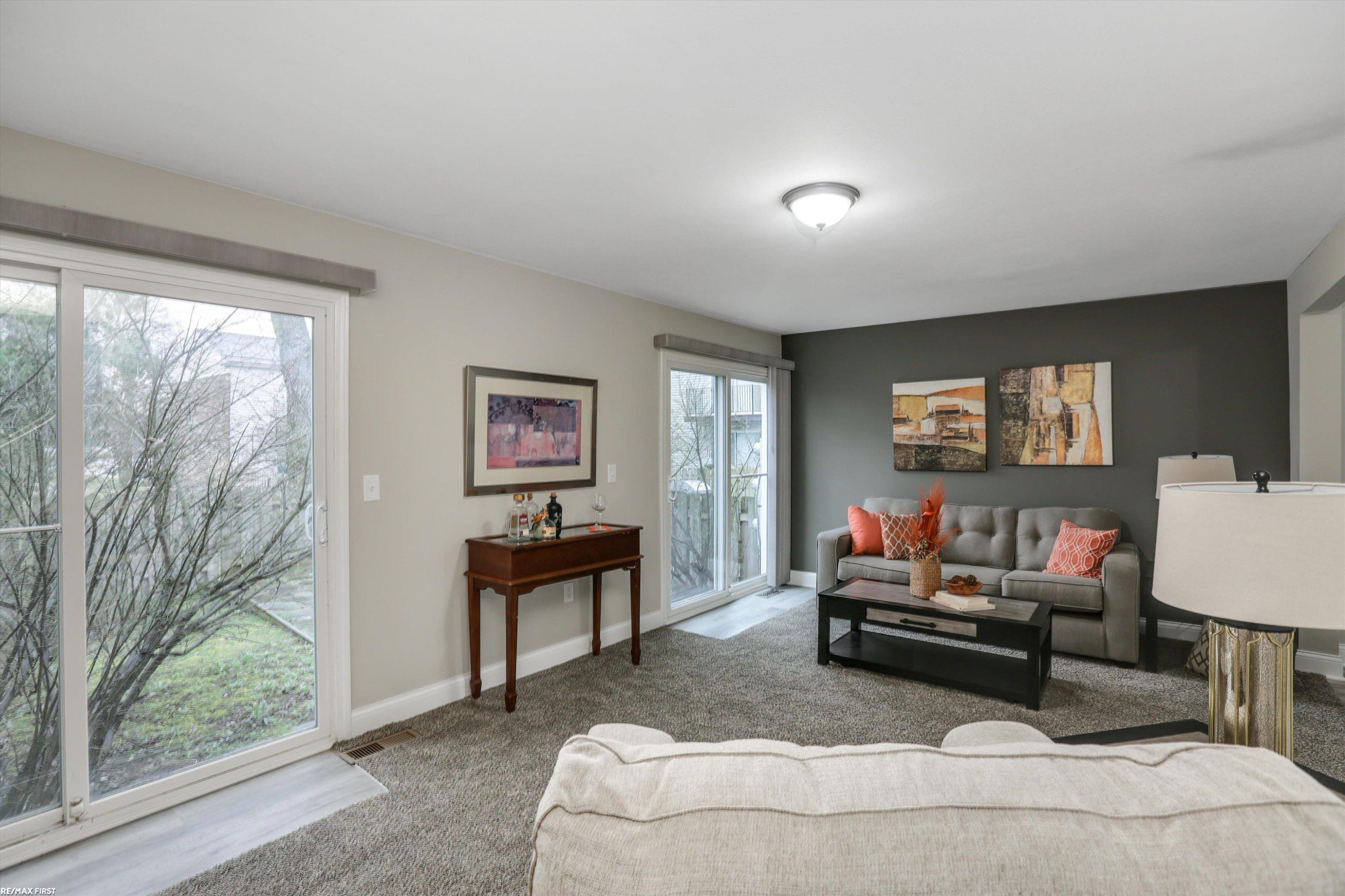 24524 Bashian, Novi, MI 48375 — Photo 6