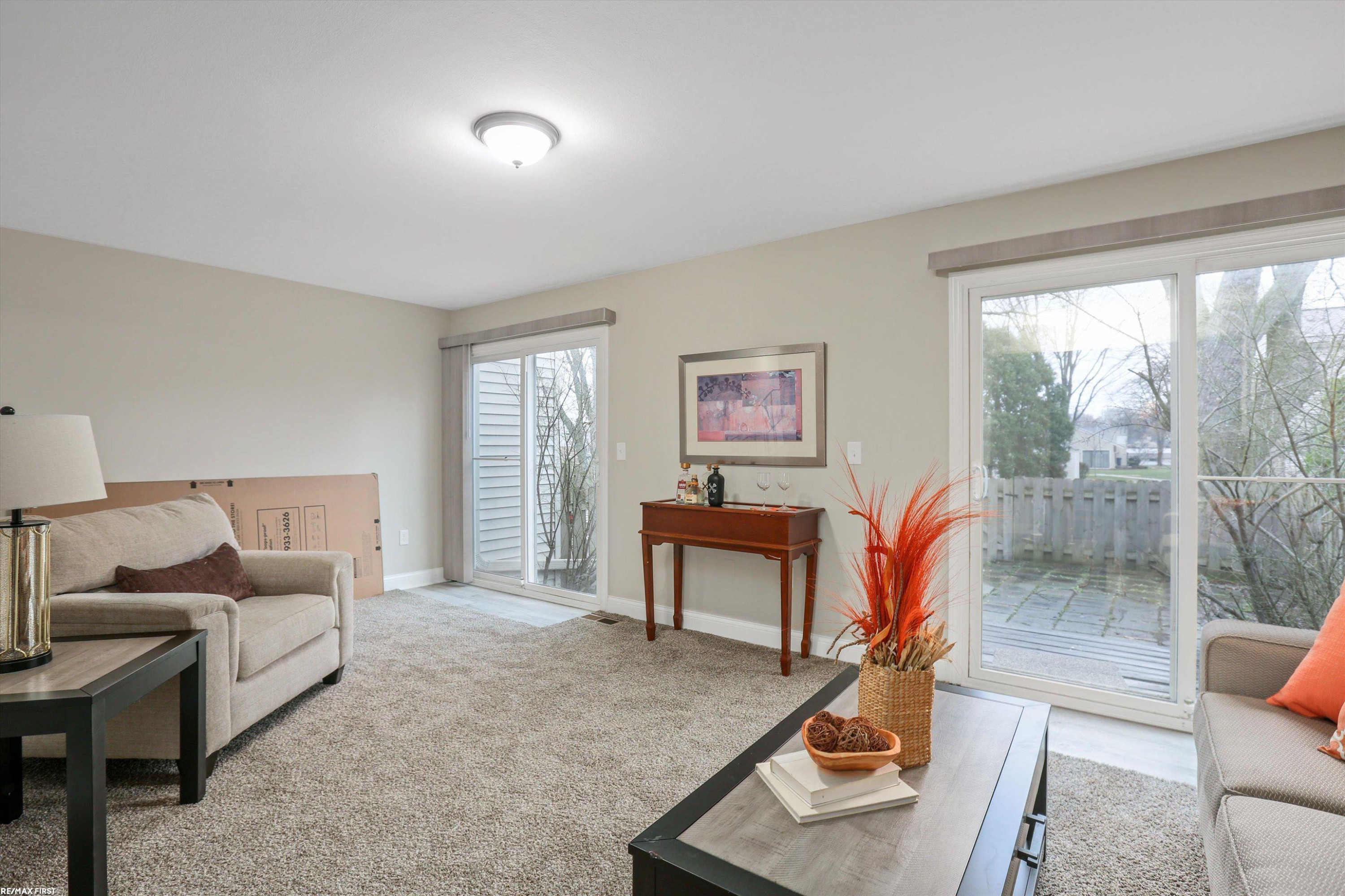24524 Bashian, Novi, MI 48375 — Photo 8