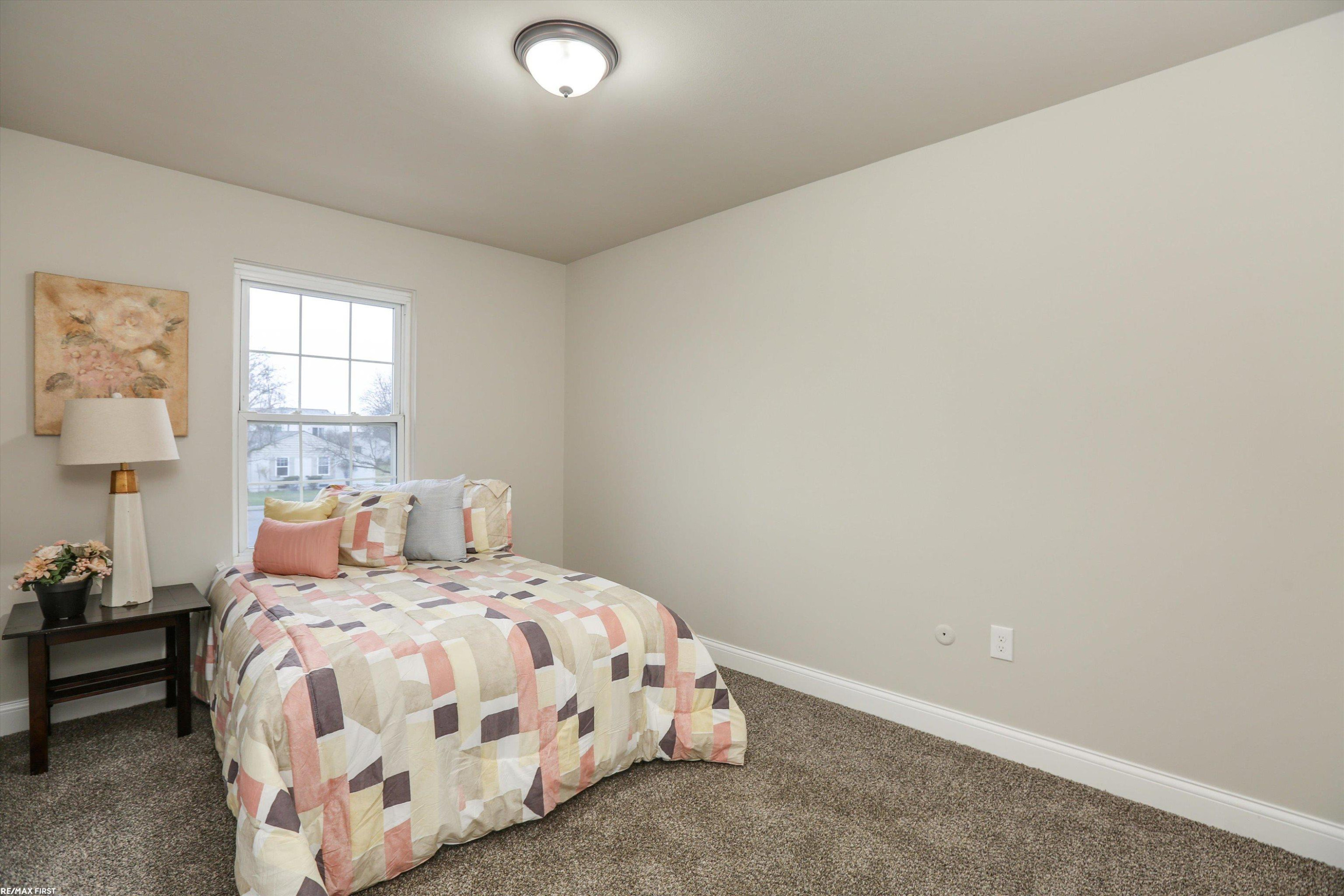 24524 Bashian, Novi, MI 48375 — Photo 21