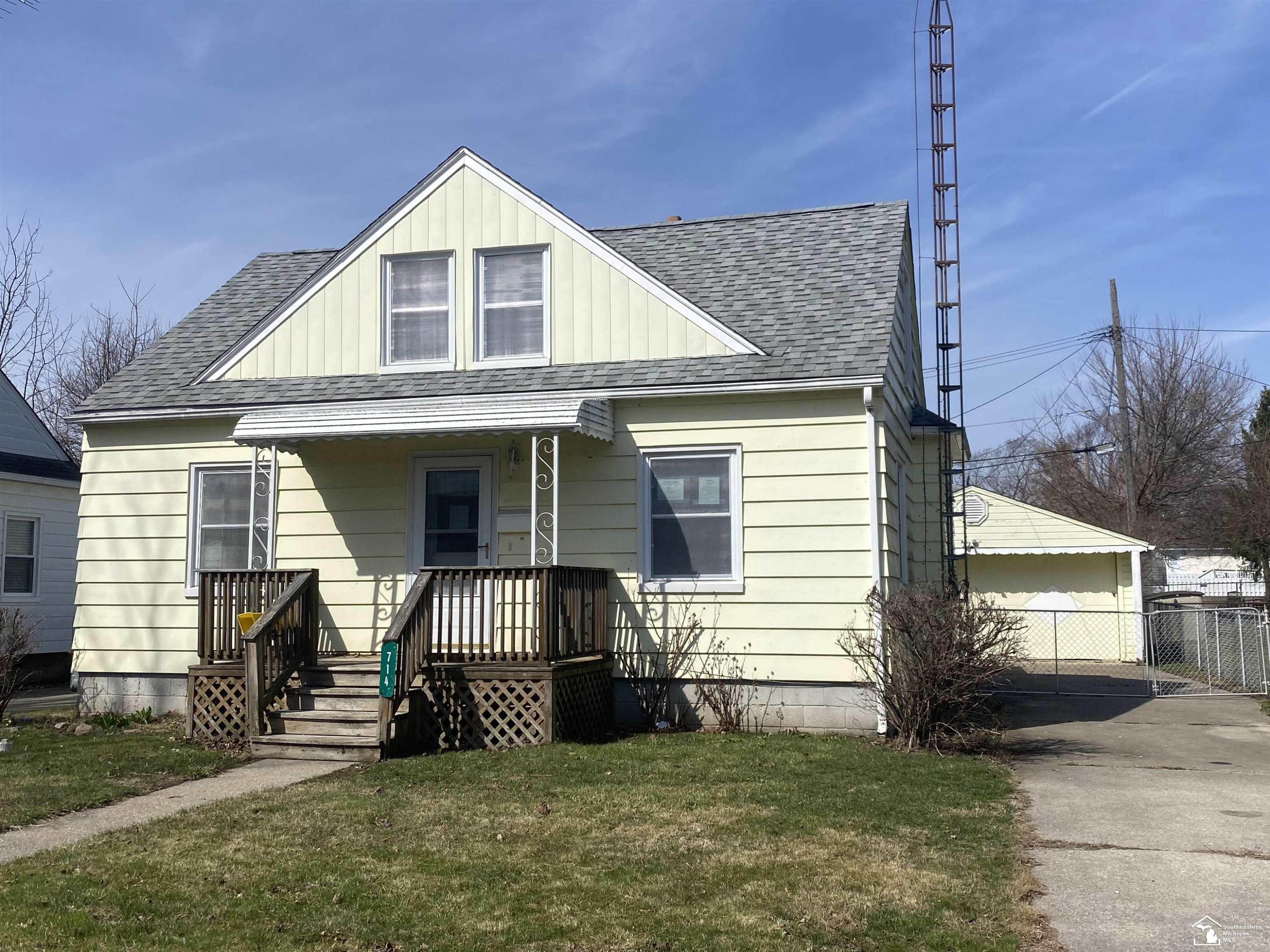 714 Roeder, Monroe, MI 48161 — Photo 2