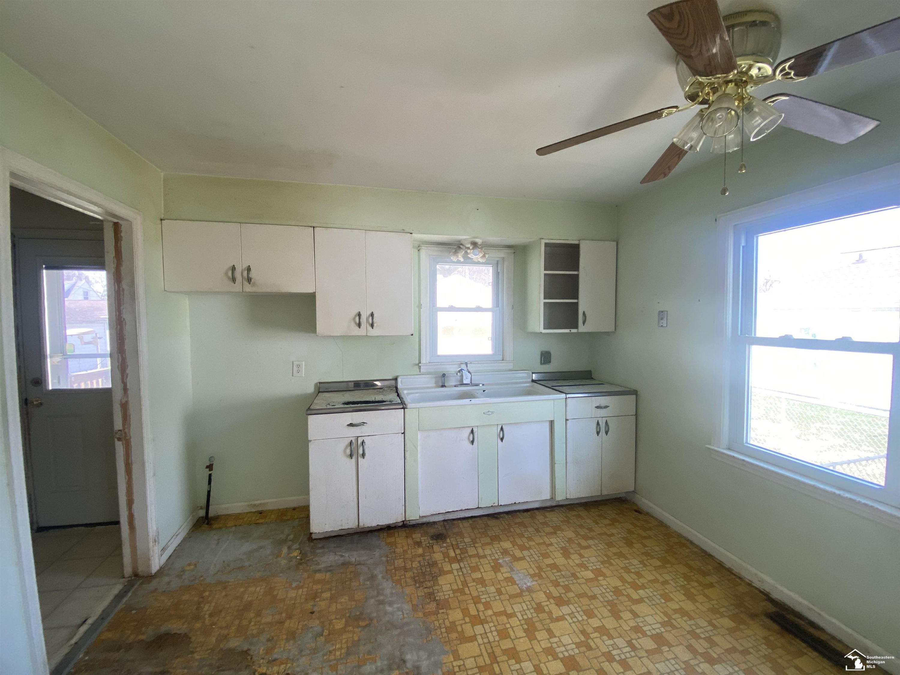 714 Roeder, Monroe, MI 48161 — Photo 13