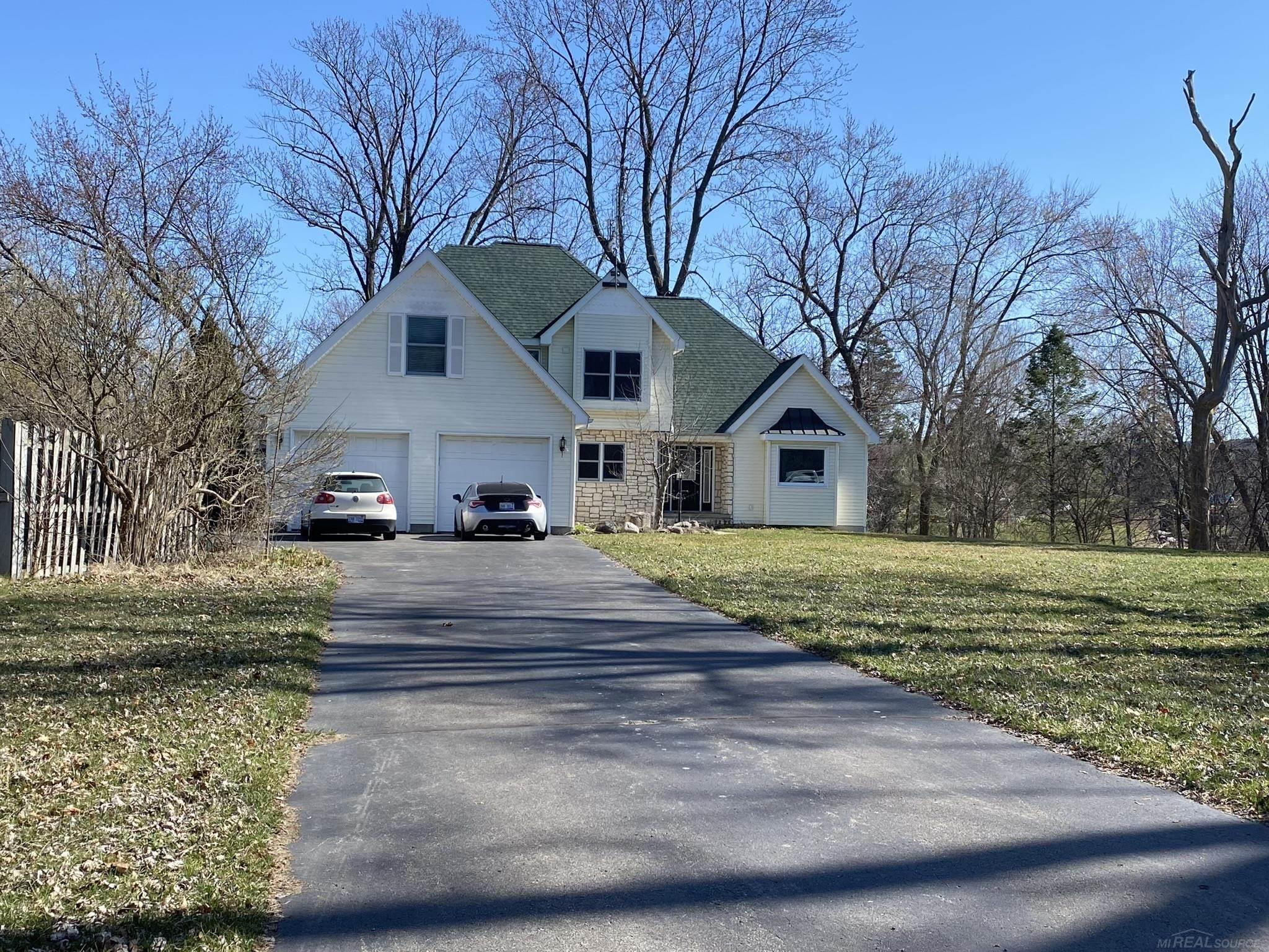 22 Kearsley Street, Ortonville, MI 48462 — front exterior
