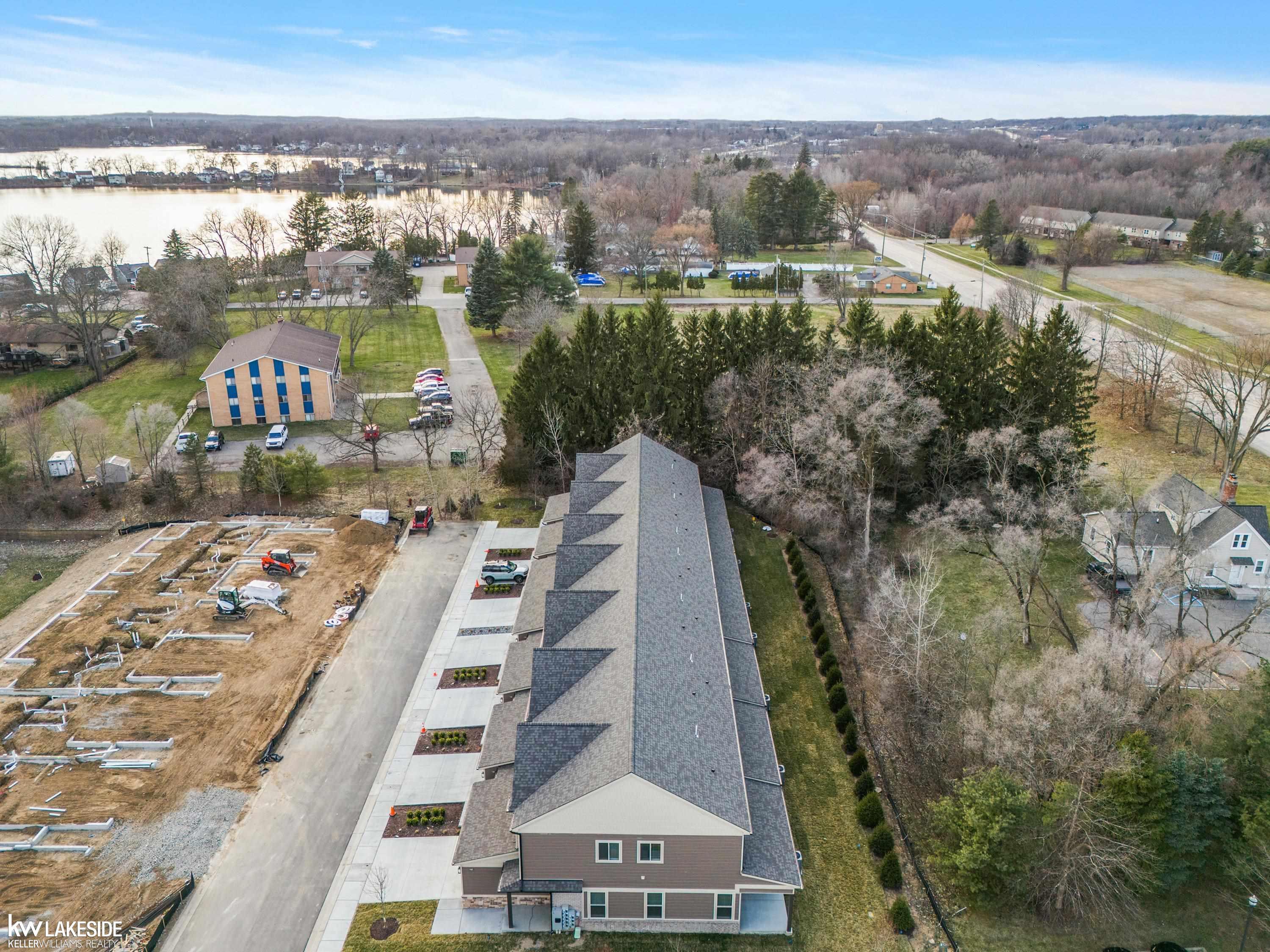 11383 Iziks, MI 48116 — Photo 17