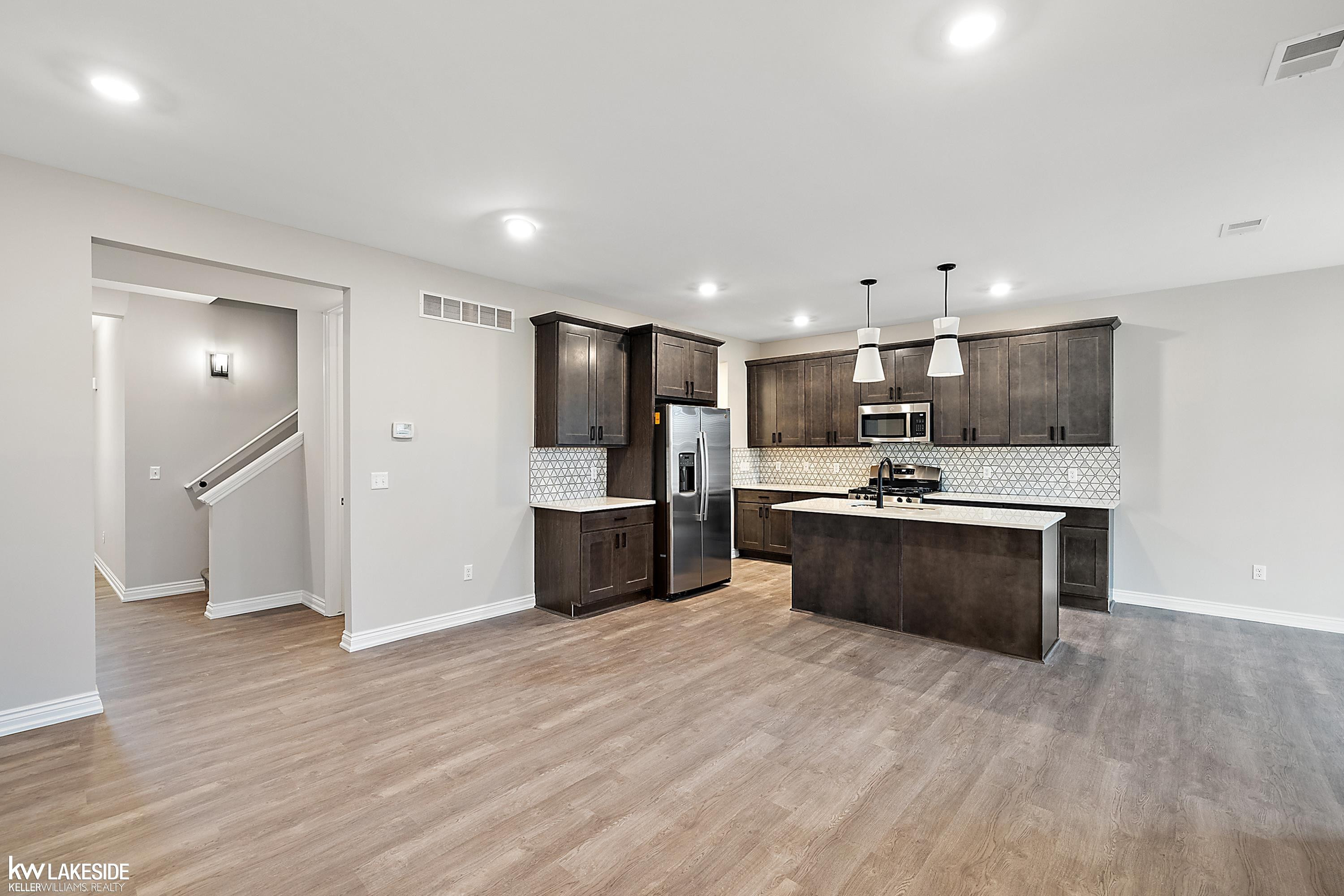 11383 Iziks, MI 48116 — Photo 24
