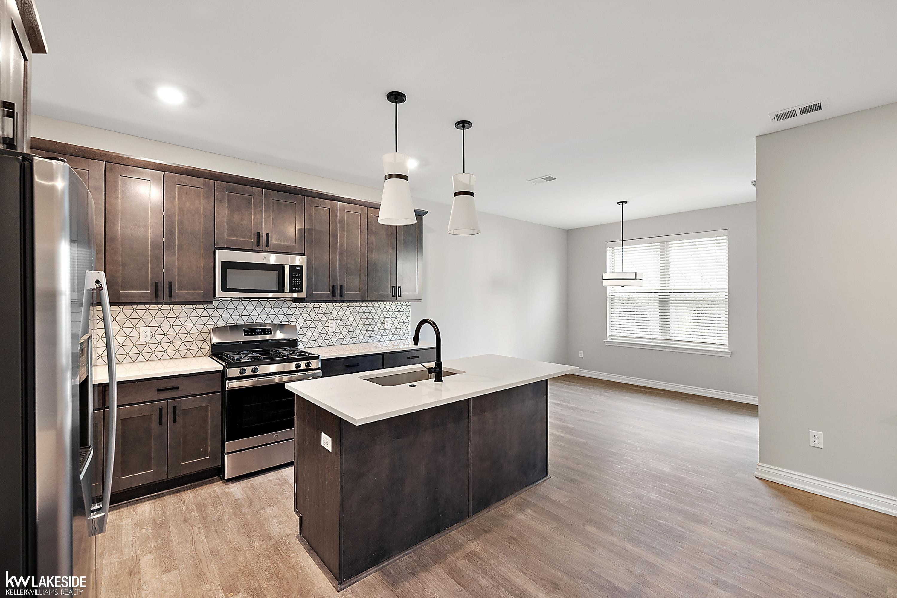 11383 Iziks, MI 48116 — Photo 27
