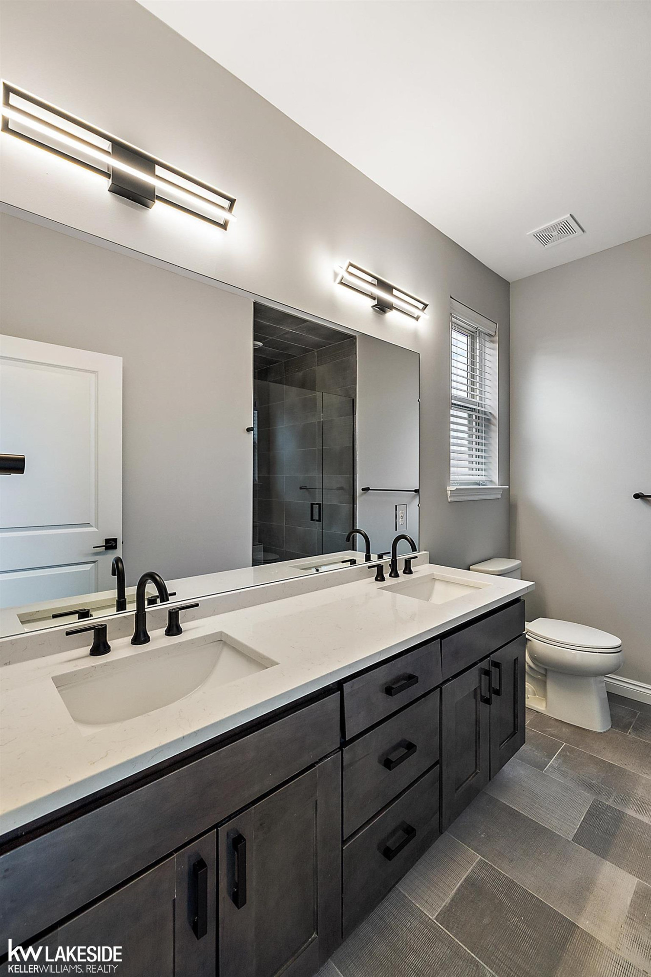 11383 Iziks, MI 48116 — Photo 38