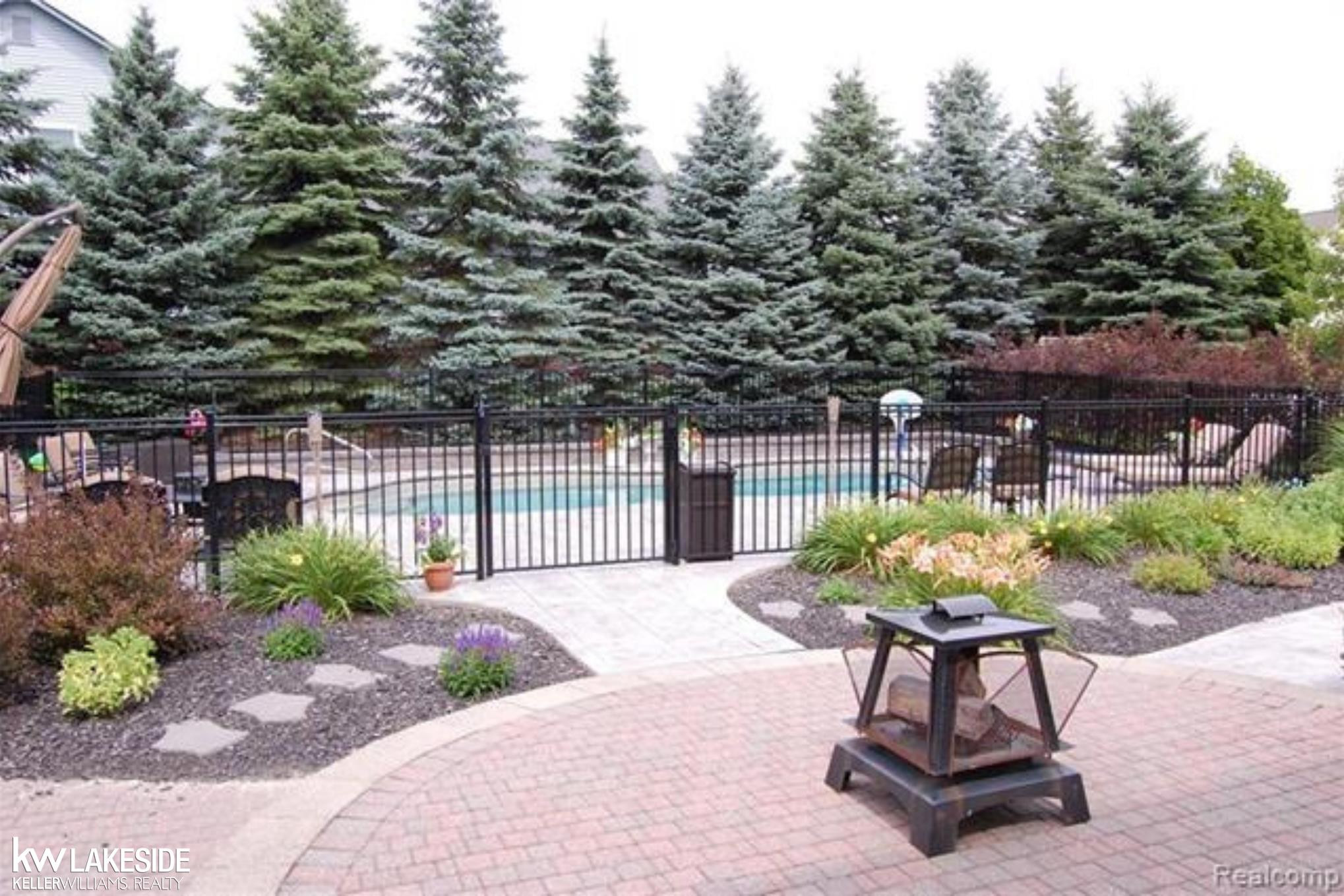 587 Bay Pointe, Oxford, MI 48371 — Photo 42