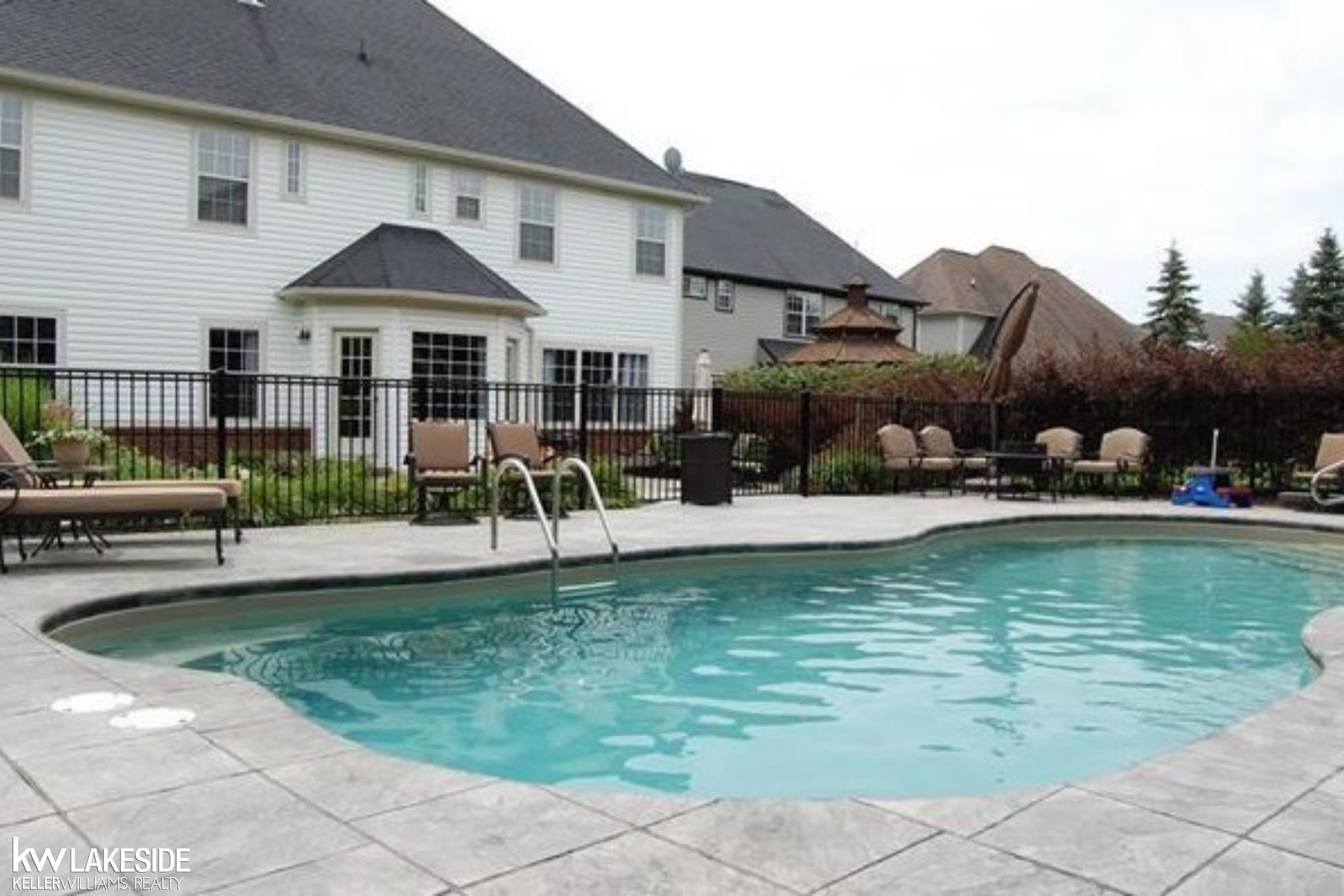 587 Bay Pointe, Oxford, MI 48371 — Photo 45
