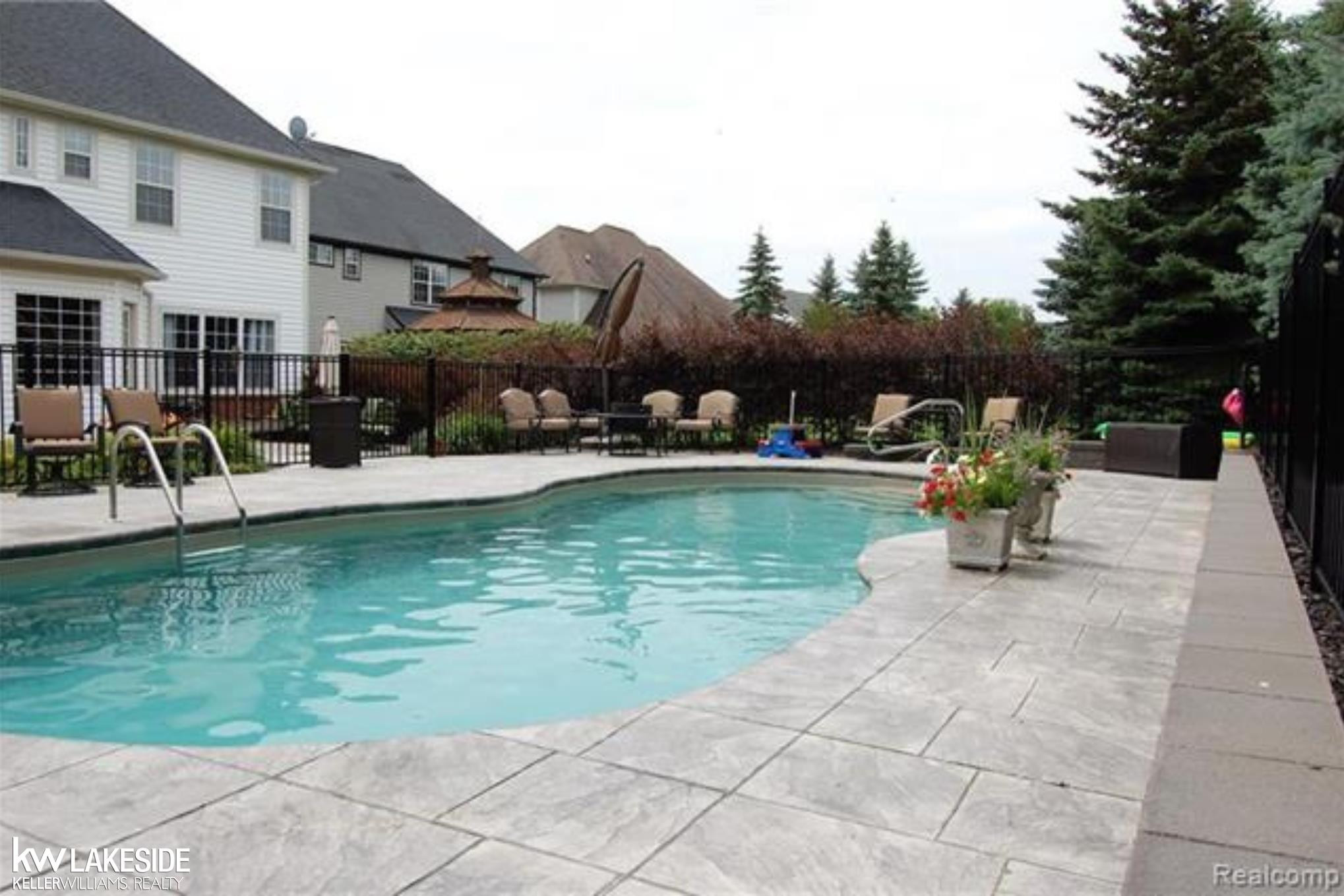 587 Bay Pointe, Oxford, MI 48371 — Photo 46