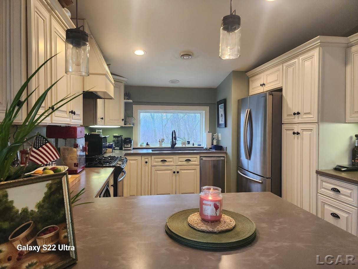 435 W River A, A, Deerfield, MI 49238 — Photo 10