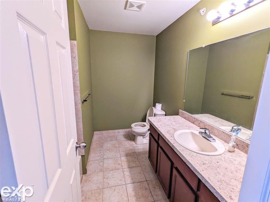 29844 Fox Run Circle, Warren, MI 48092 — Photo 10