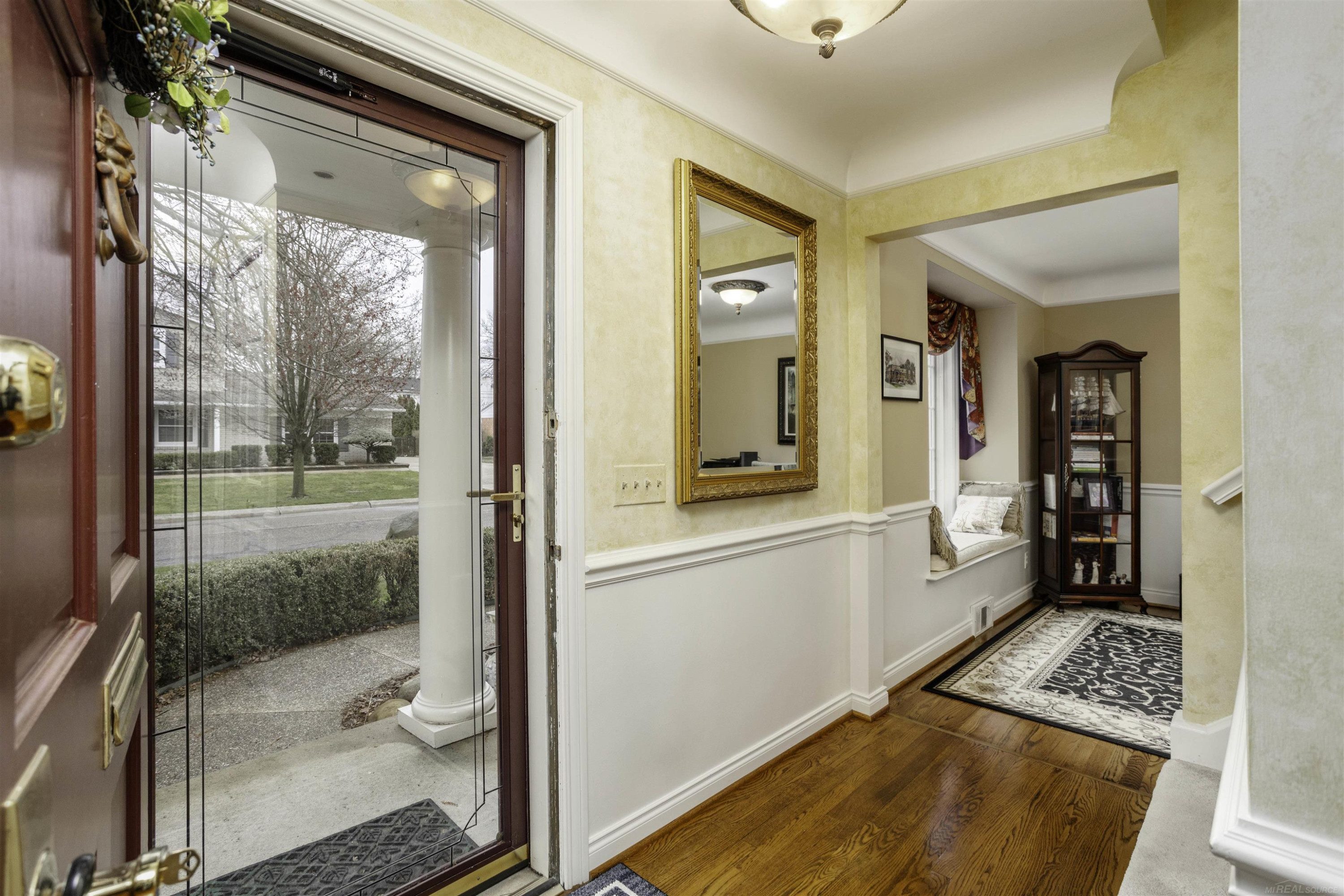 895 Avon Ct. Court, Grosse Pointe Woods, MI 48236 — Photo 5