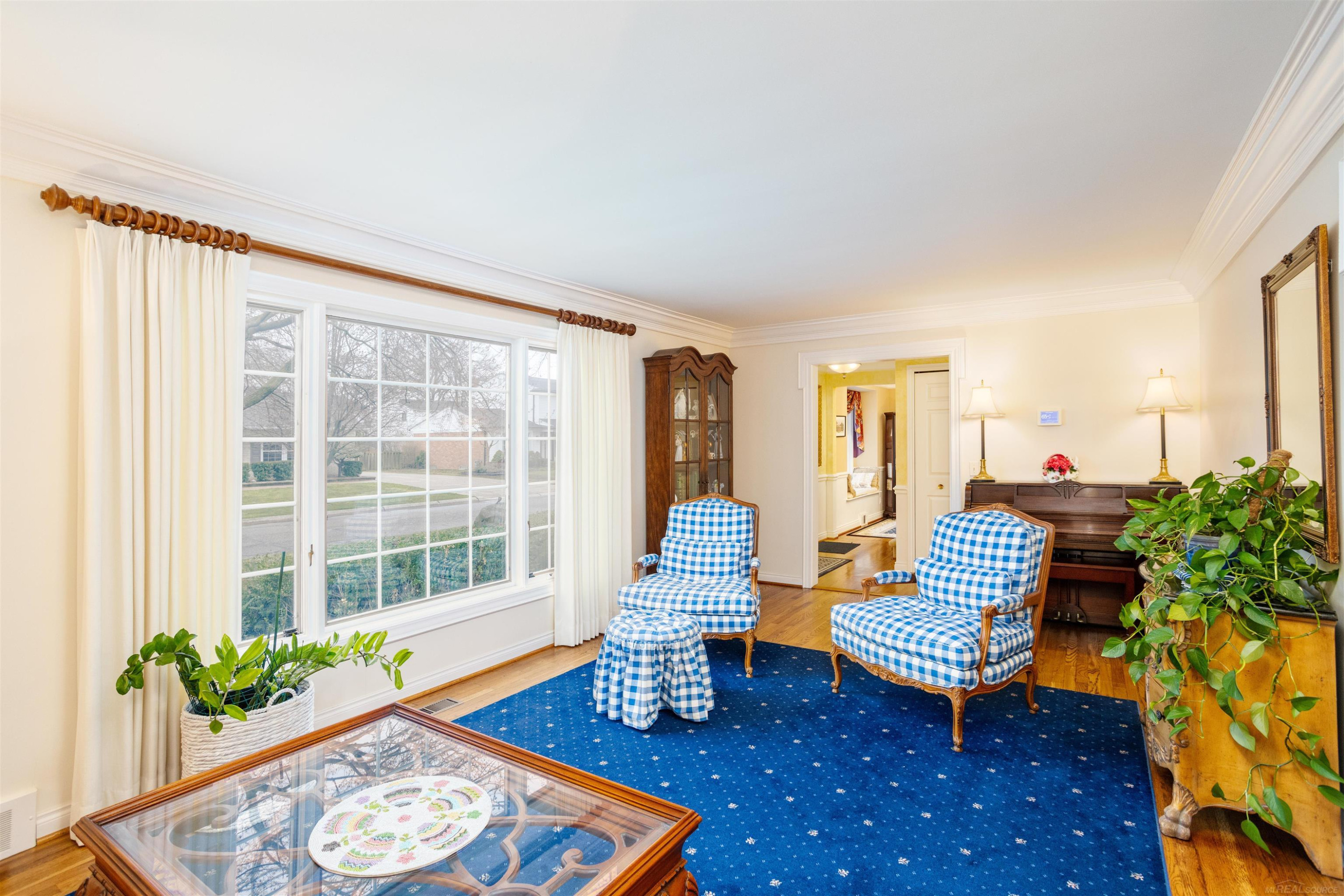 895 Avon Ct. Court, Grosse Pointe Woods, MI 48236 — Photo 9