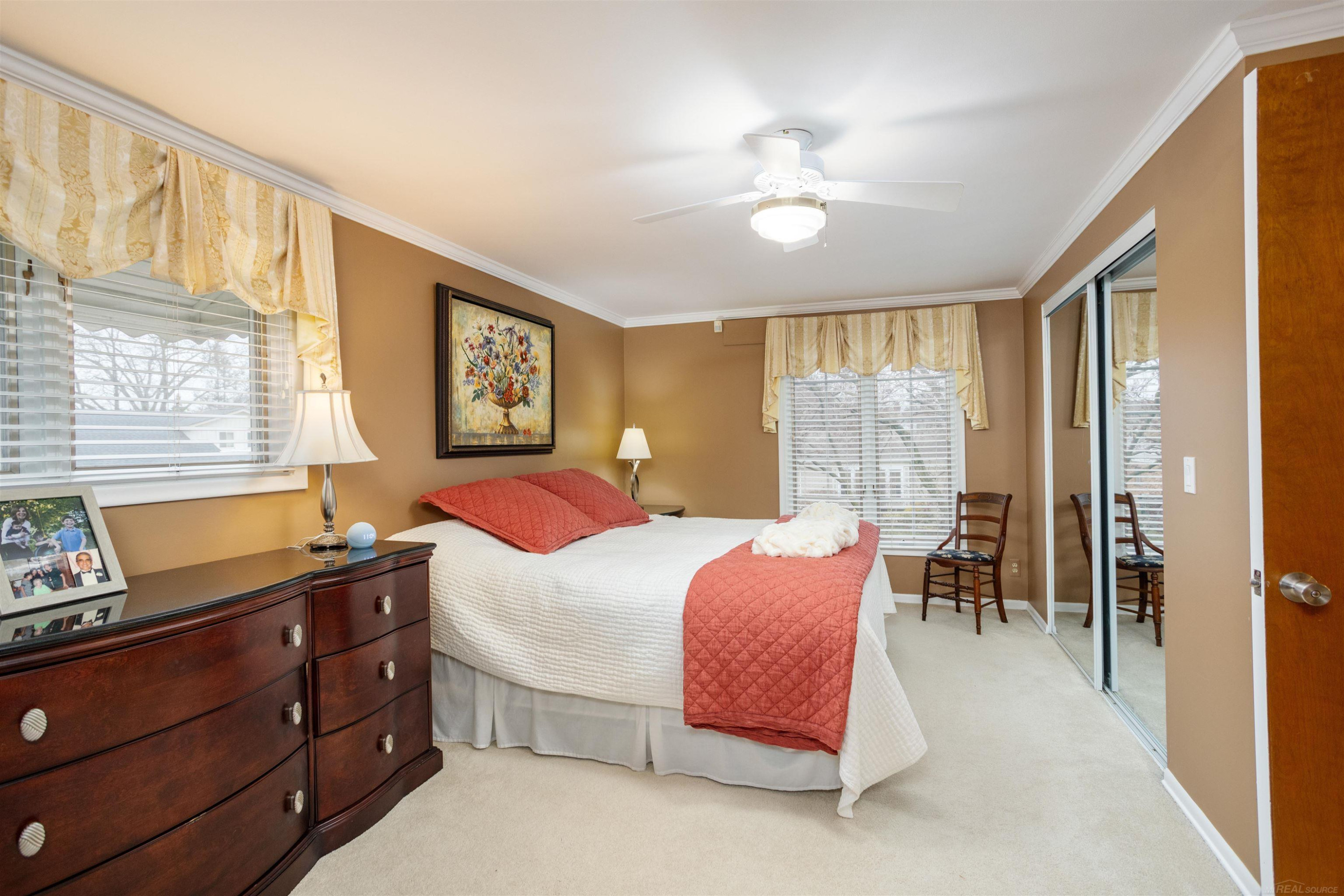 895 Avon Ct. Court, Grosse Pointe Woods, MI 48236 — Photo 24