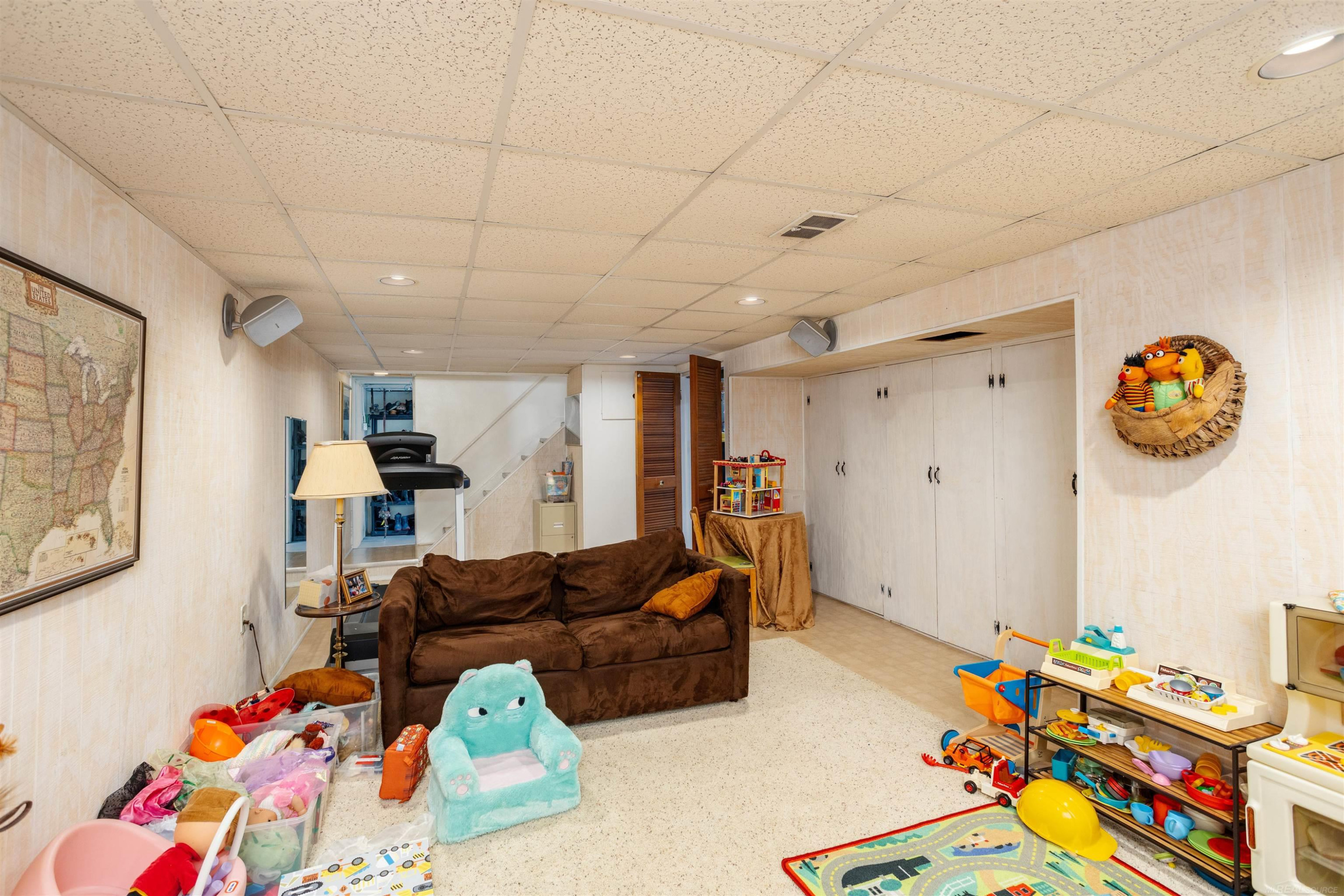 895 Avon Ct. Court, Grosse Pointe Woods, MI 48236 — Photo 35