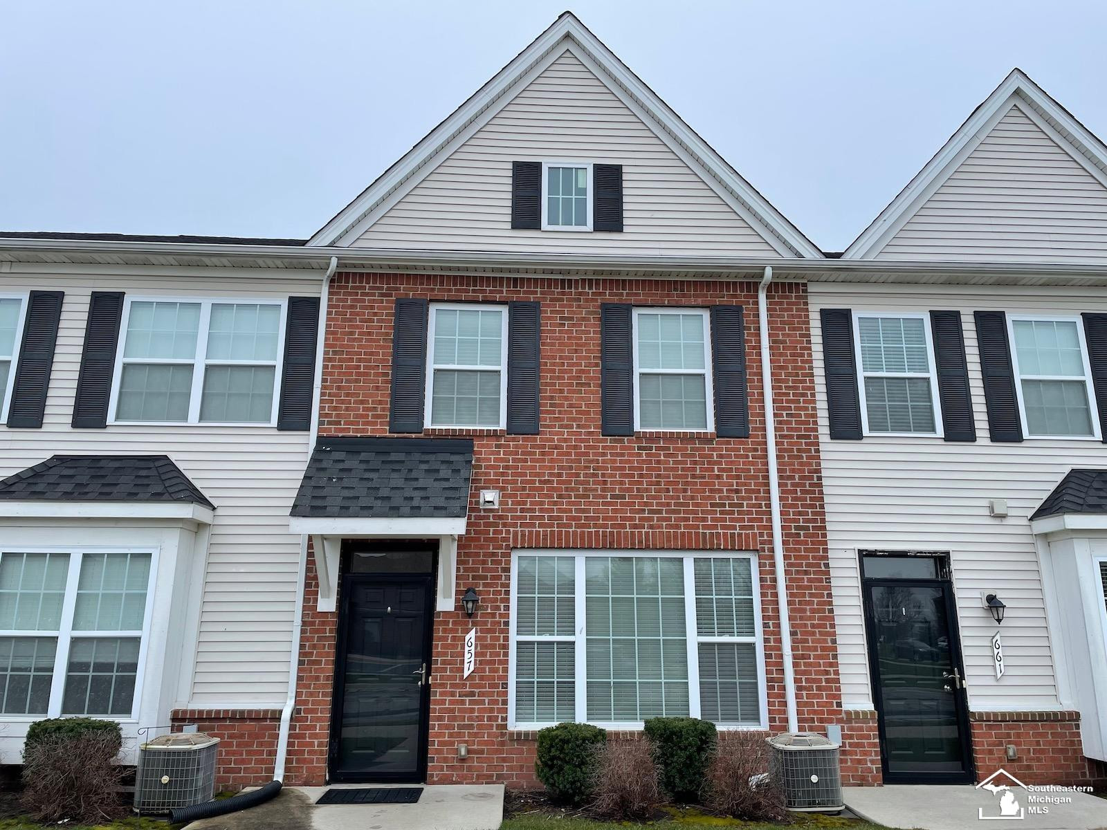 657 Powell, Dundee, MI 48131 — front exterior