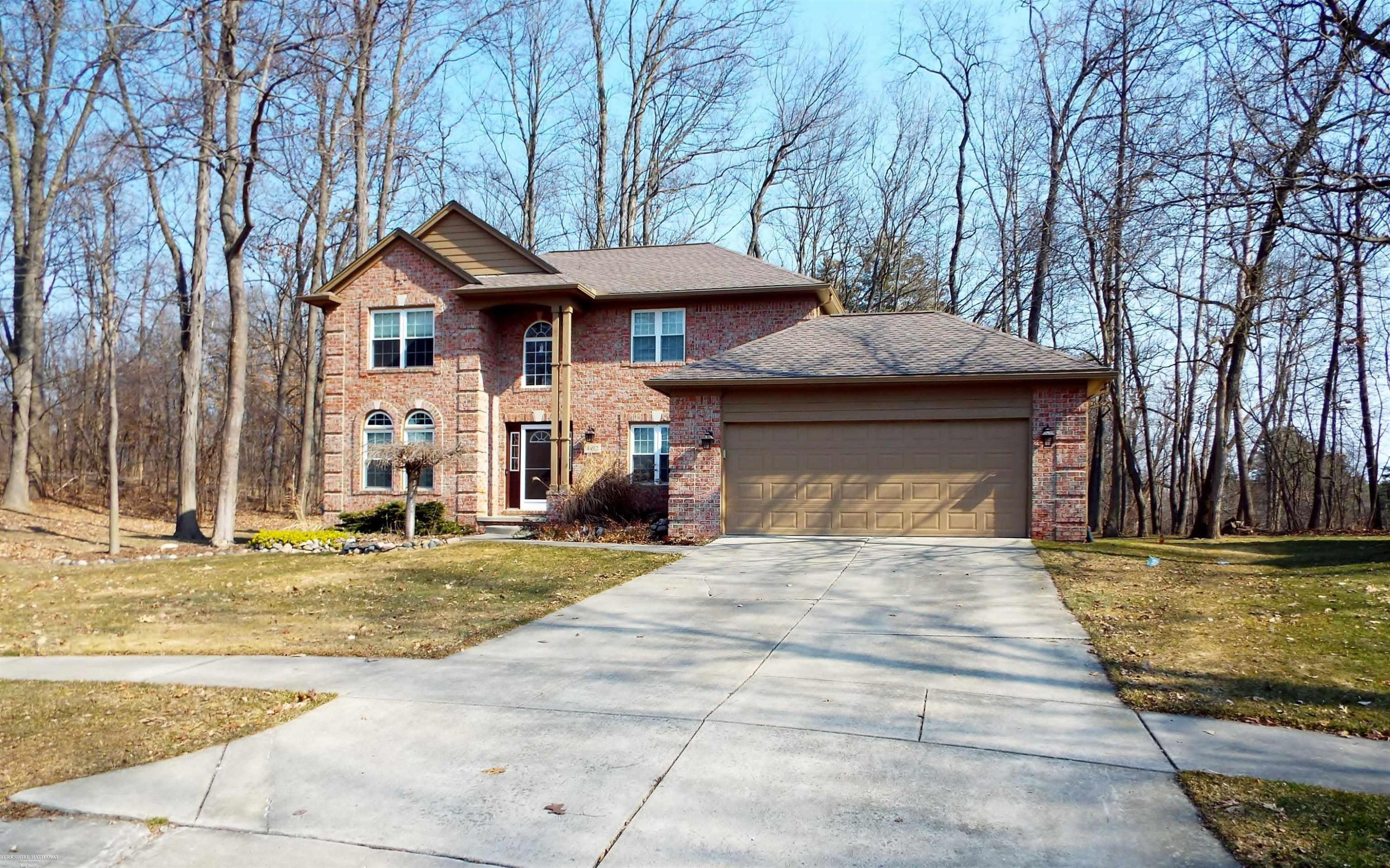 4492 Chloe Court, Waterford, MI 48329 — Photo 2