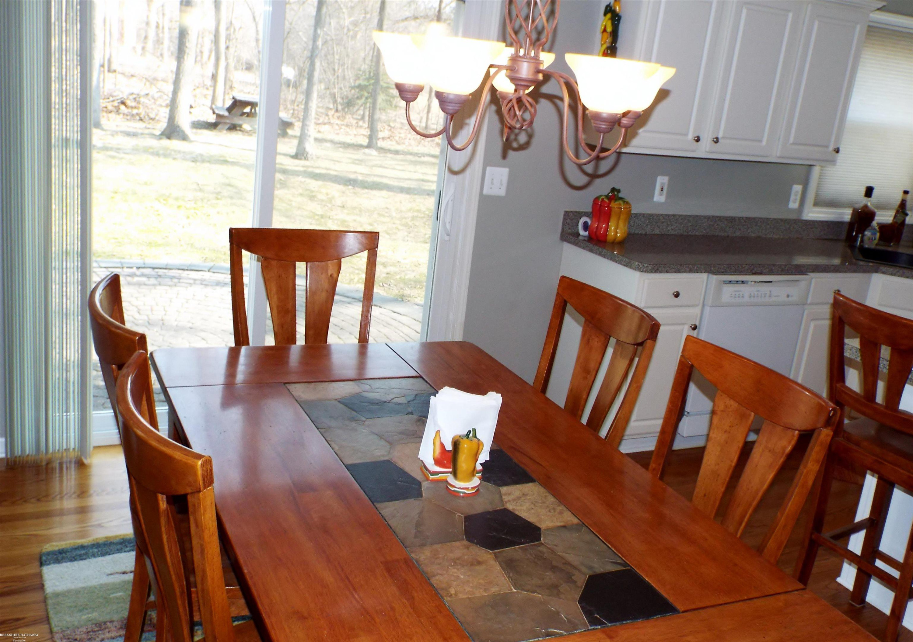 4492 Chloe Court, Waterford, MI 48329 — Photo 21
