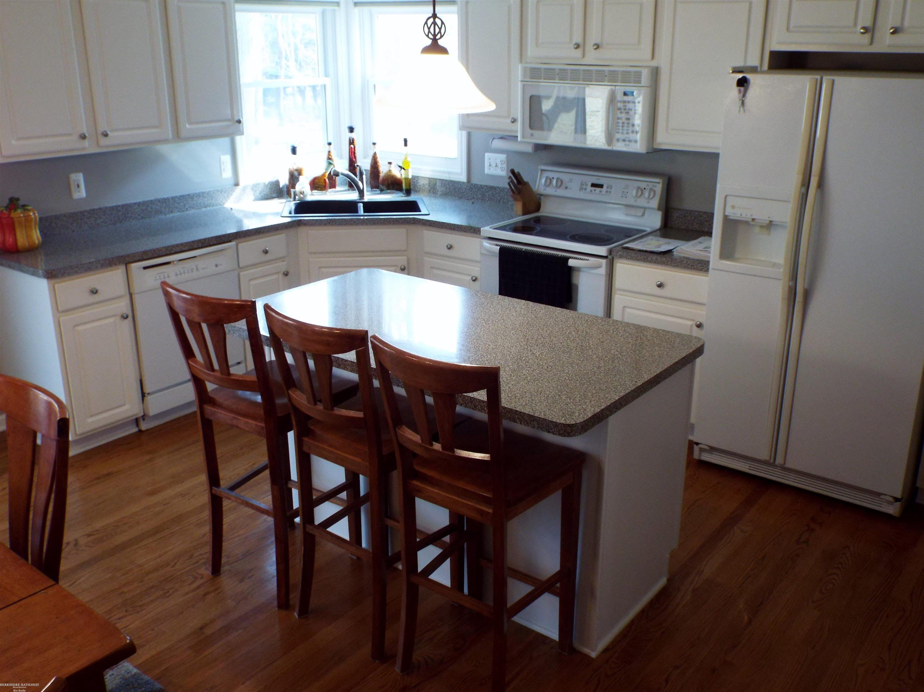 4492 Chloe Court, Waterford, MI 48329 — Photo 24