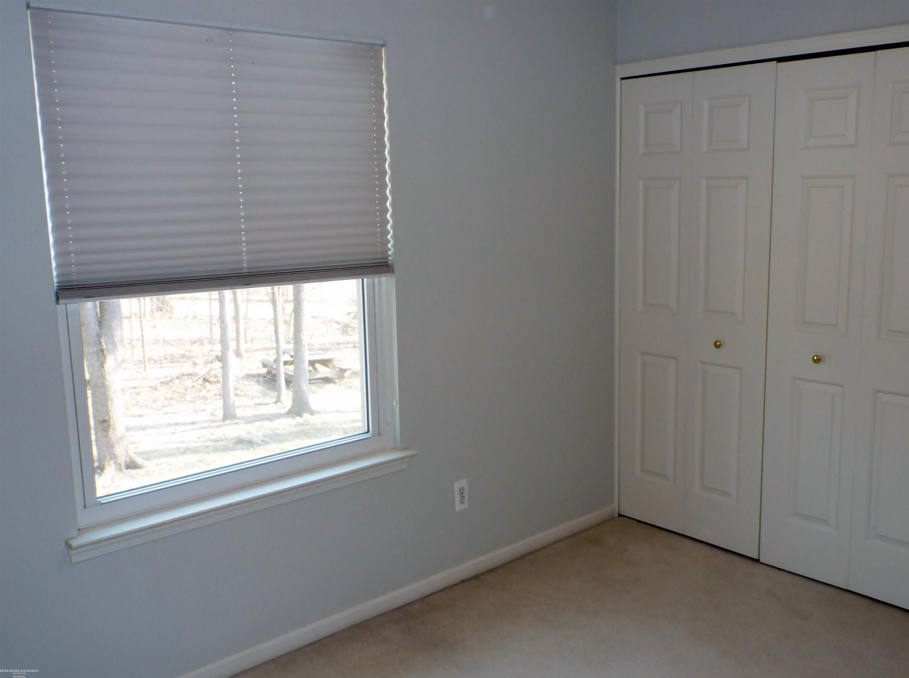 4492 Chloe Court, Waterford, MI 48329 — Photo 36