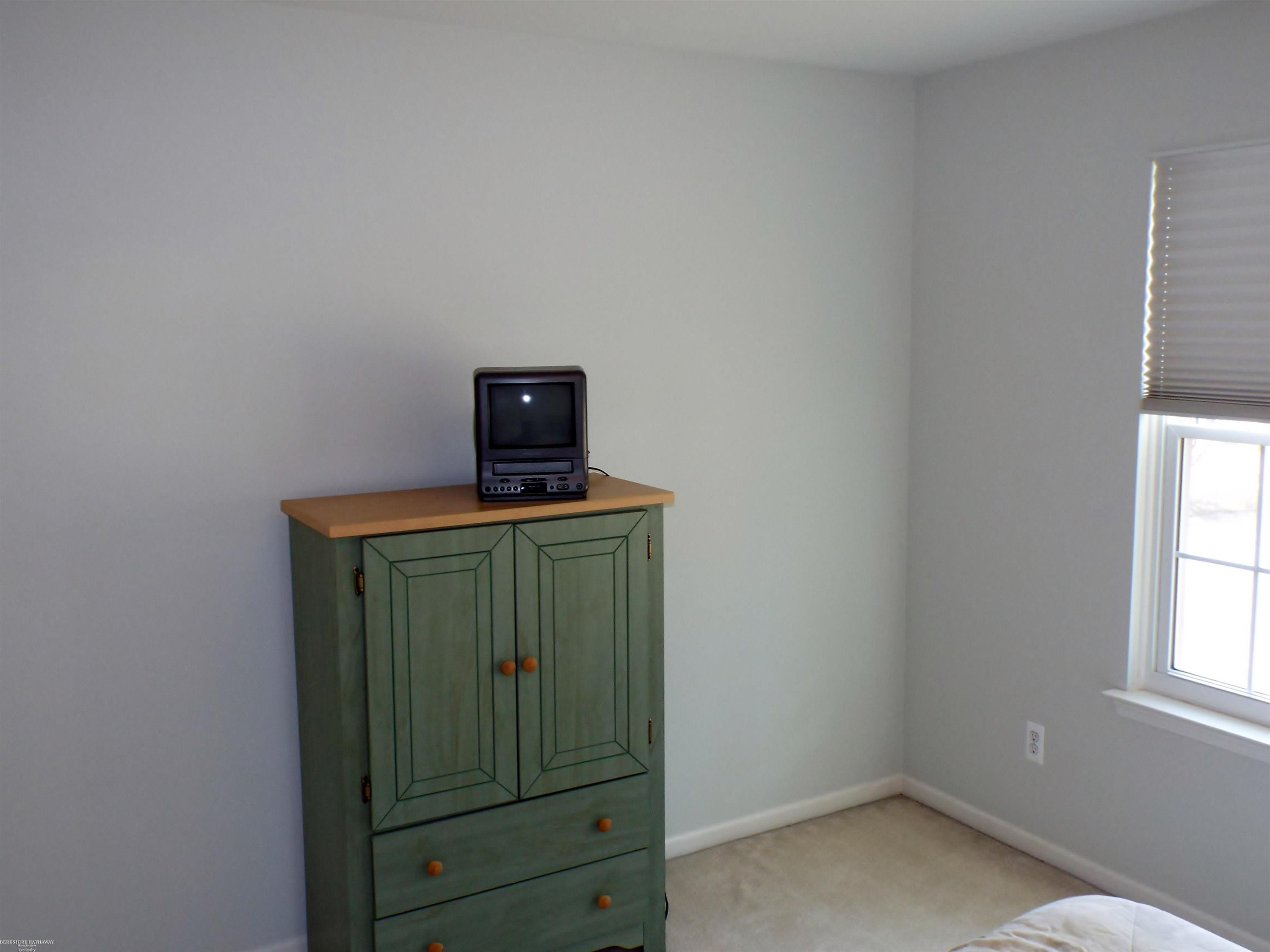 4492 Chloe Court, Waterford, MI 48329 — Photo 40