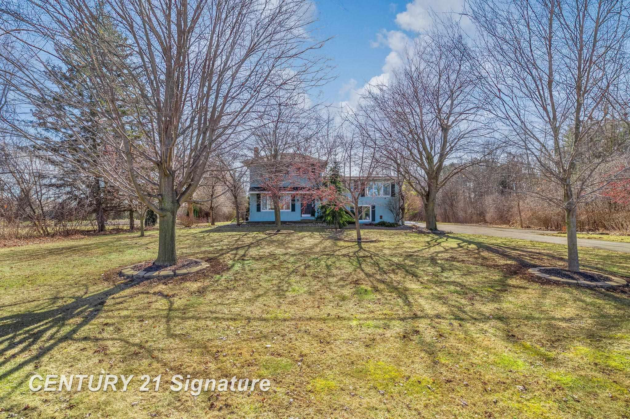 6807 W Freeland Road, Freeland, MI 48623 — Photo 2