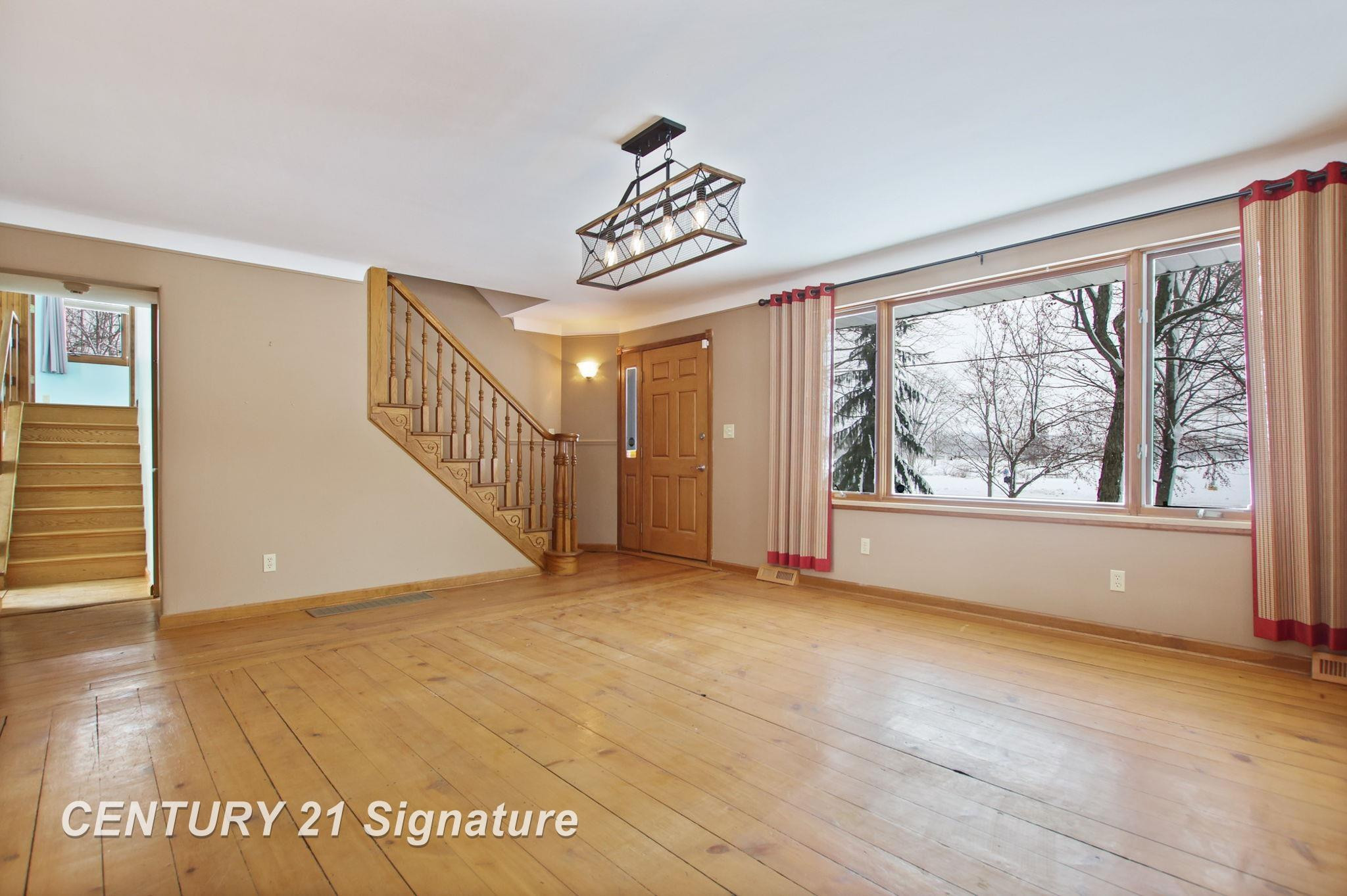 6807 W Freeland Road, Freeland, MI 48623 — Photo 7