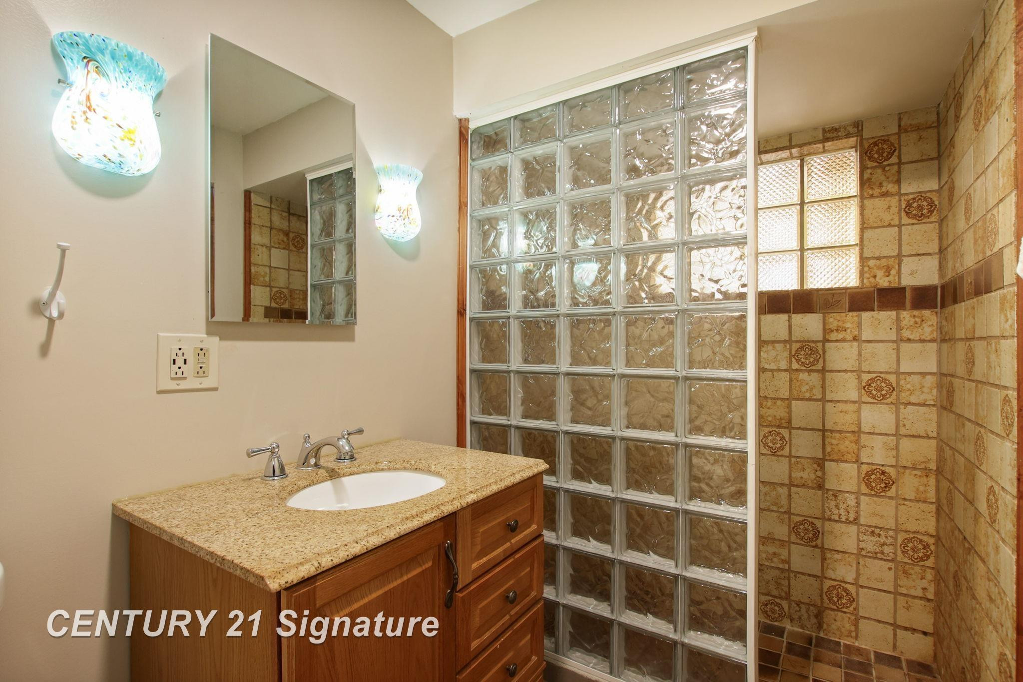 6807 W Freeland Road, Freeland, MI 48623 — Photo 21