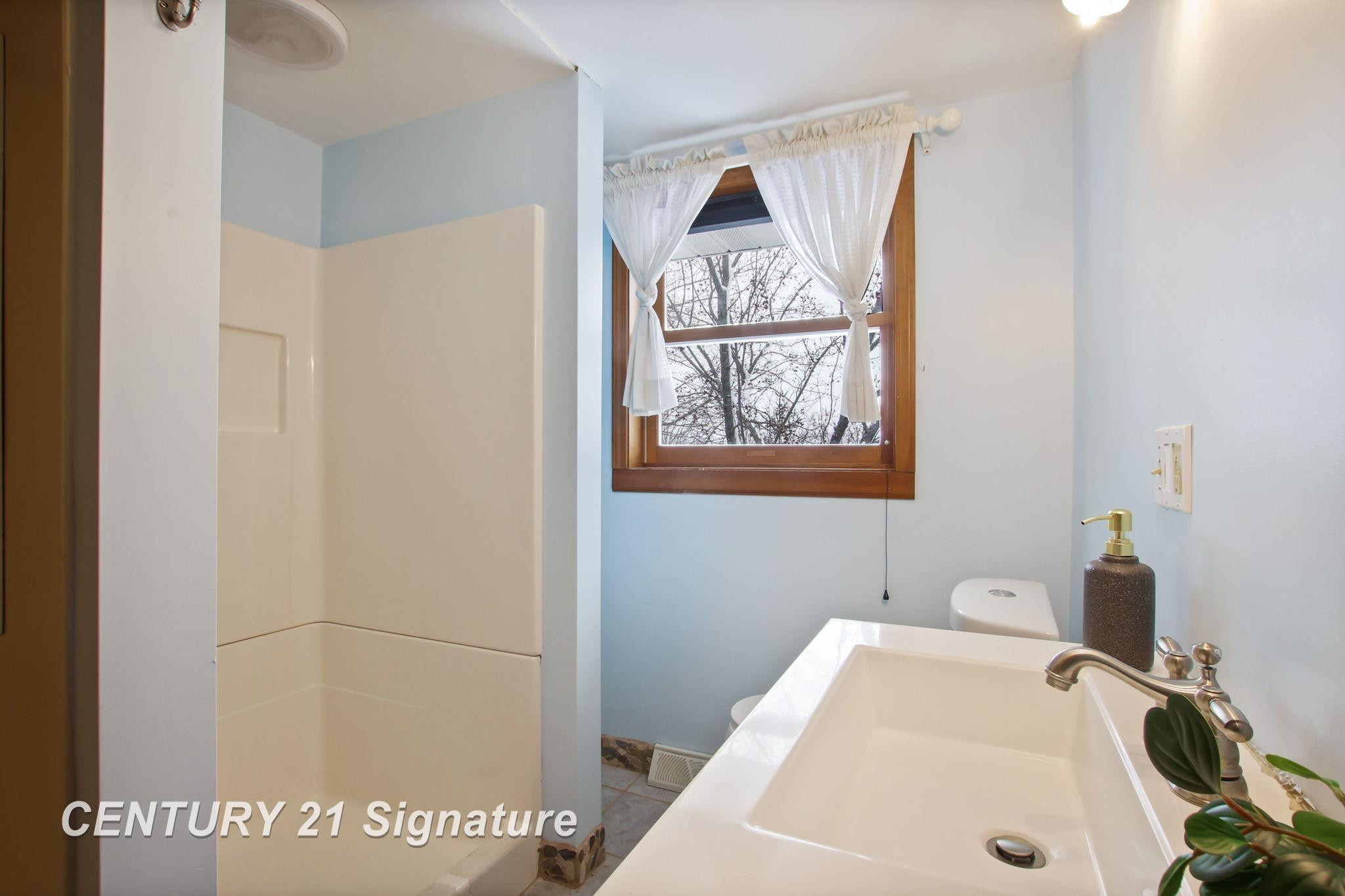 6807 W Freeland Road, Freeland, MI 48623 — Photo 39
