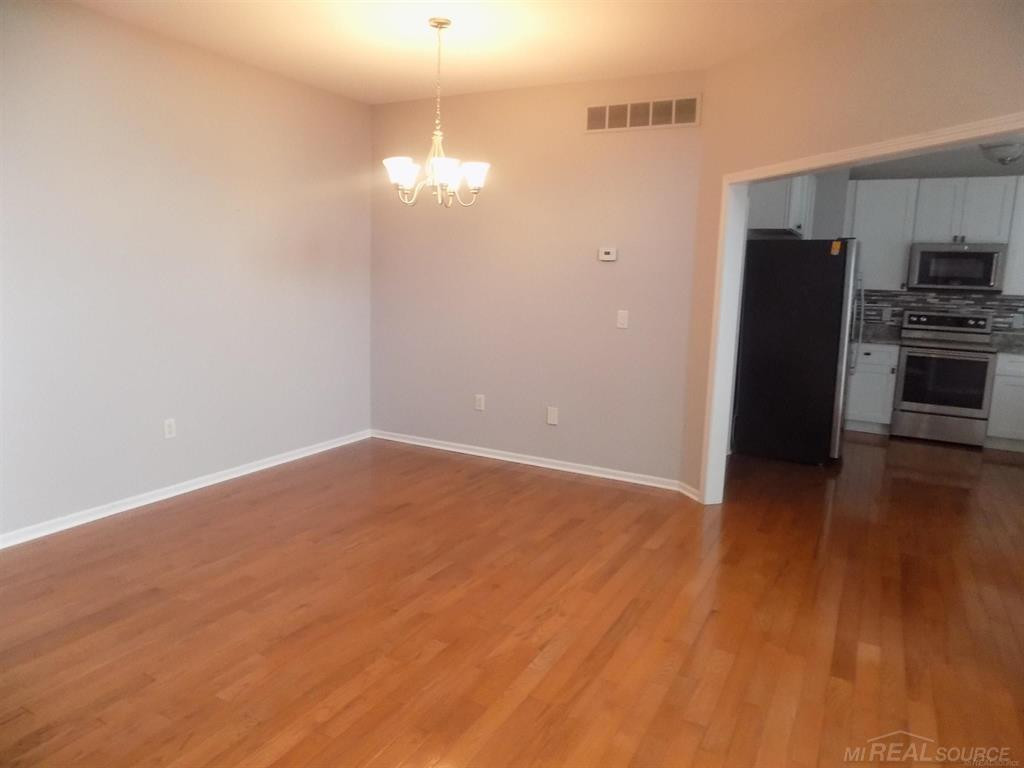 41825 mitchell, Novi, MI 48377 — Photo 23