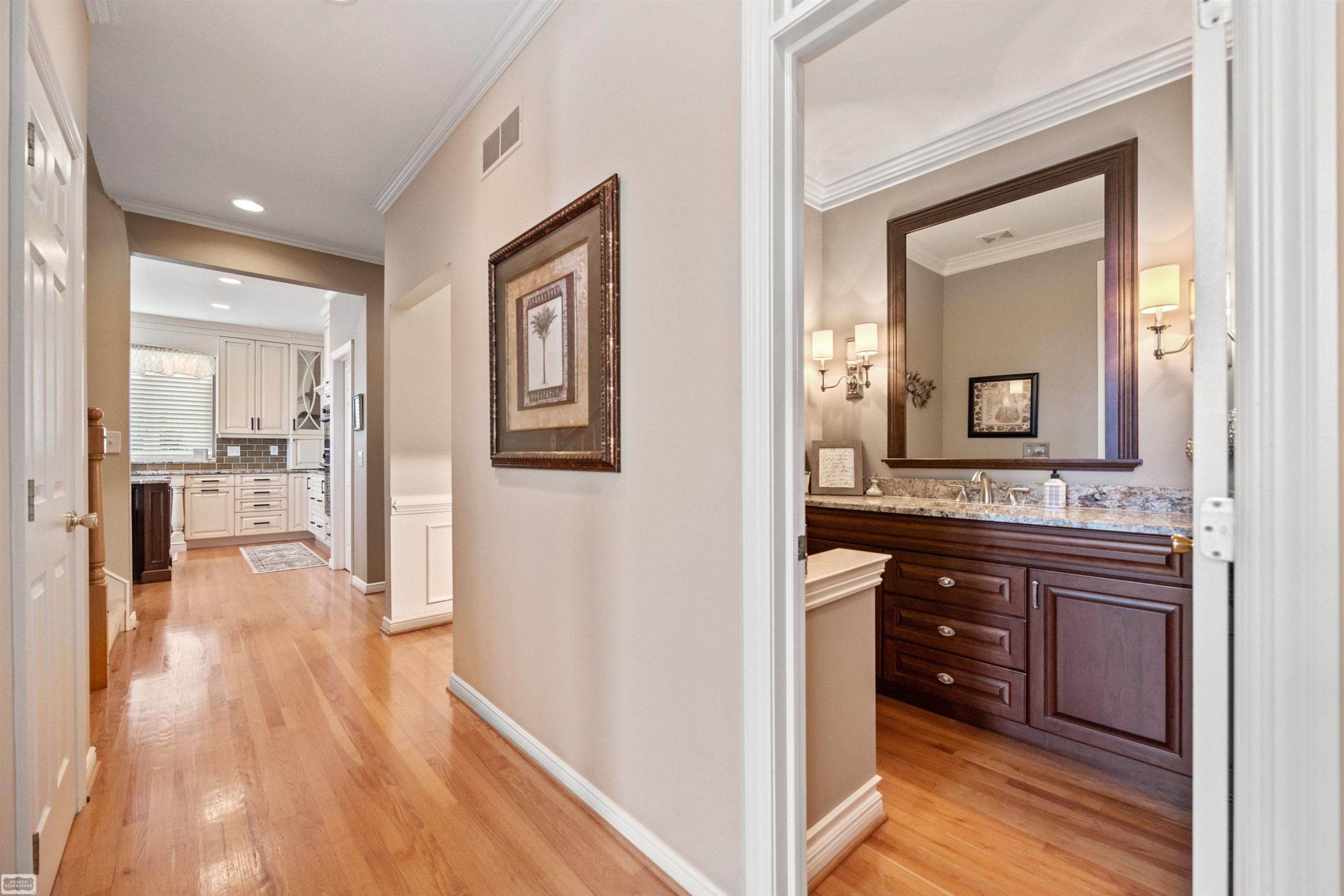 54124 Salem Drive, Shelby Twp, MI 48316 — Photo 24