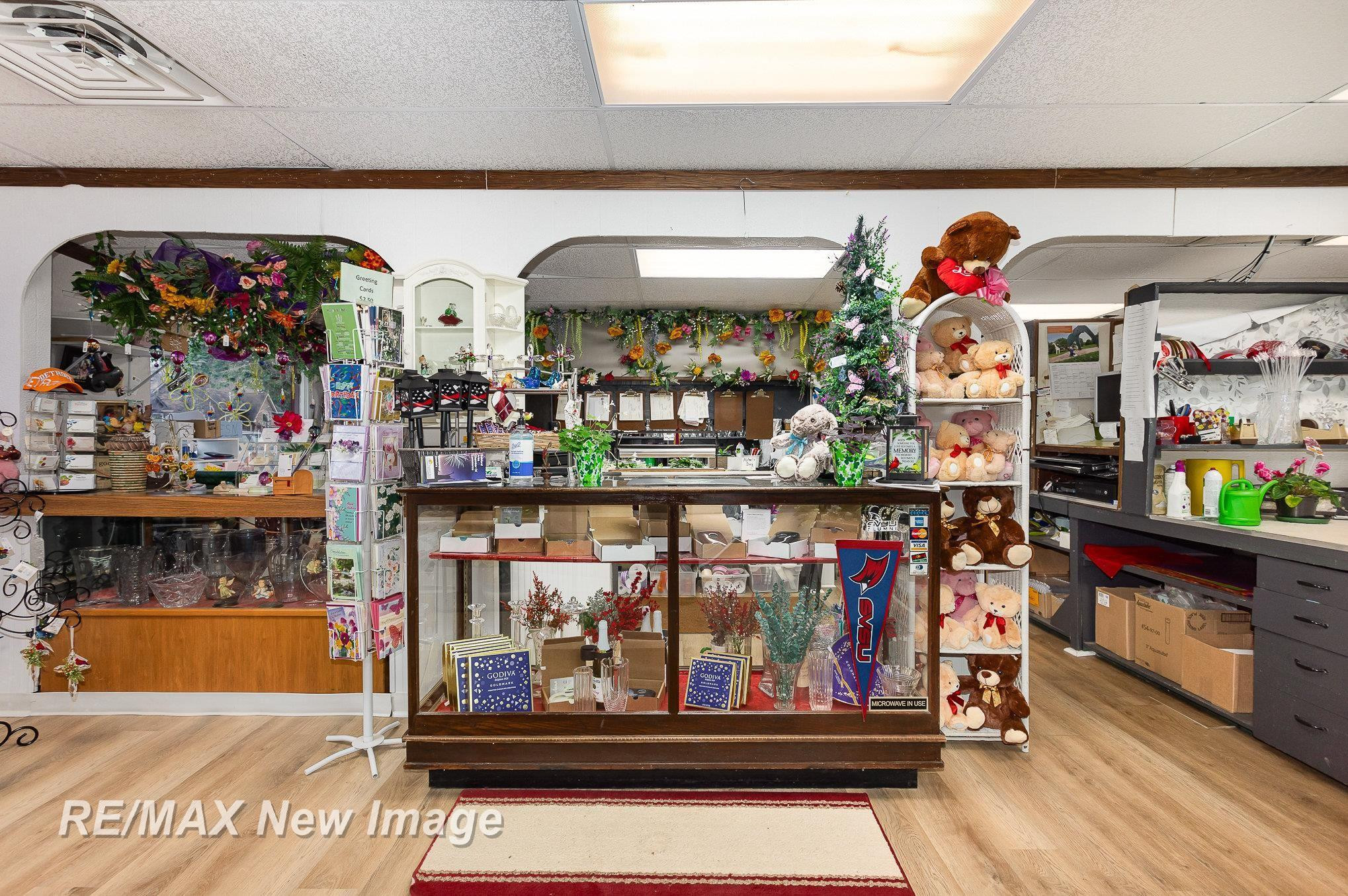 1605 BOOKNESS Street, Midland, MI 48640 — Photo 10