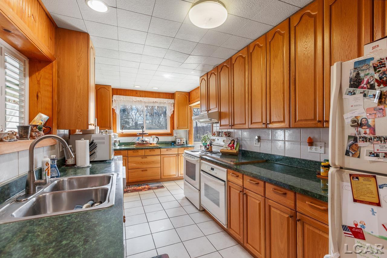 315 Talbot, Addison, MI 49220 — Photo 16