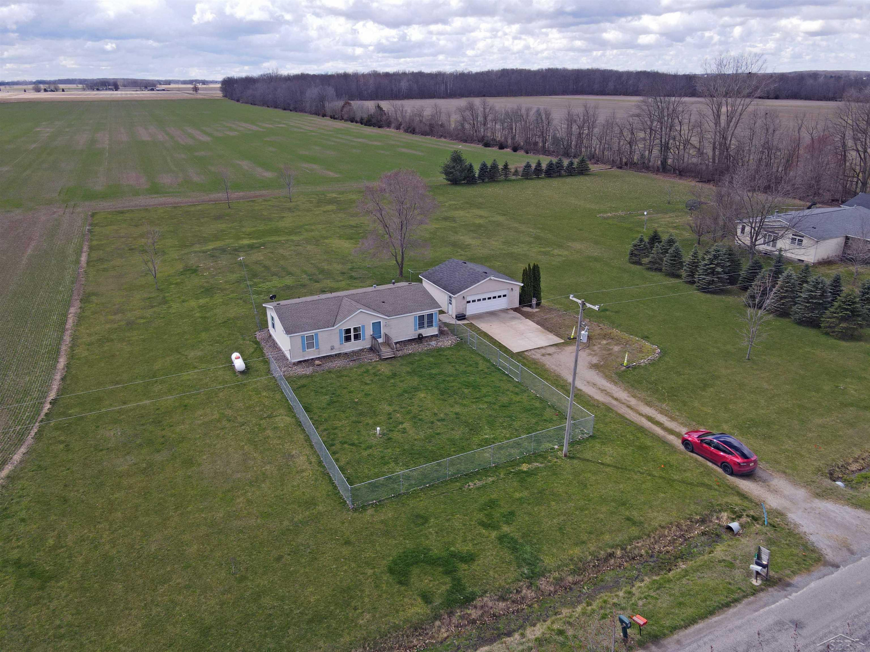 7429 Volkmer, Chesaning, MI 48616 — front exterior