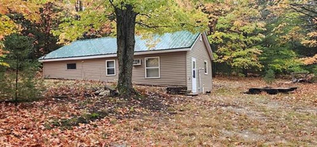 5560 N 3, Mesick, MI 49668 — Photo 15