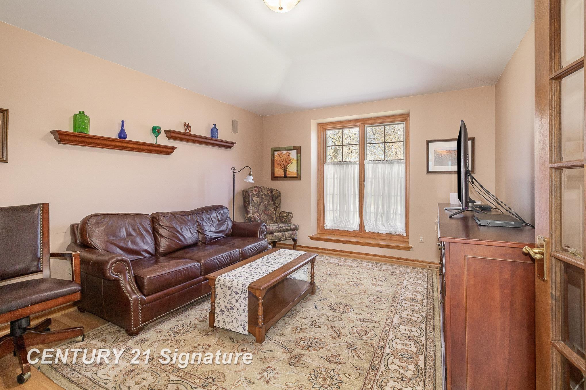 41273 Beacon, Novi, MI 48375 — Photo 5