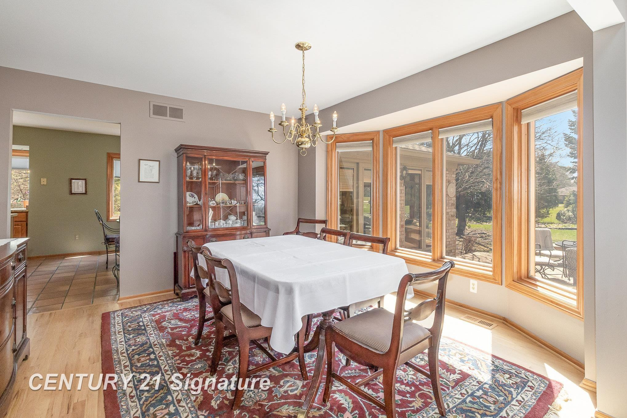 41273 Beacon, Novi, MI 48375 — Photo 12