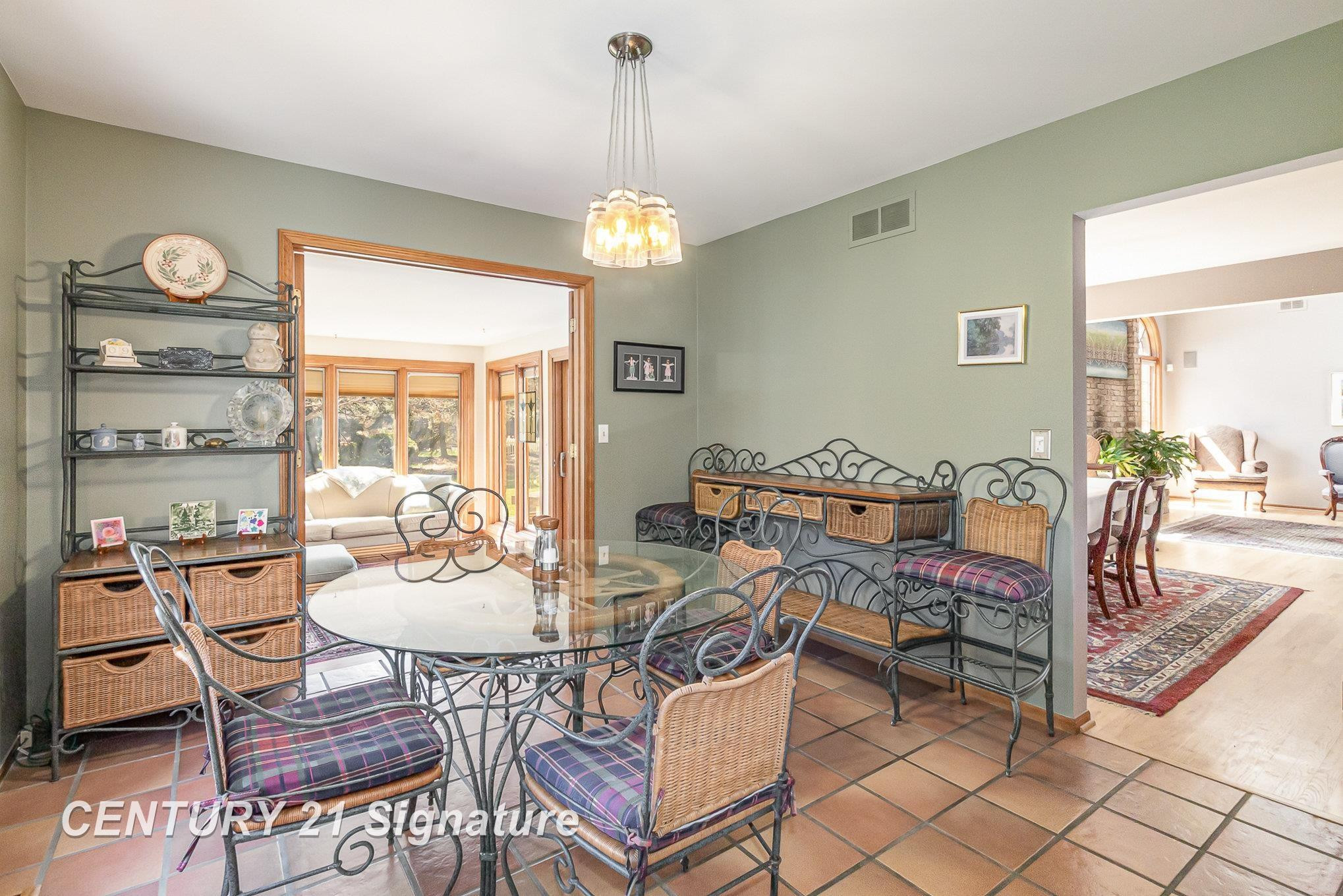 41273 Beacon, Novi, MI 48375 — Photo 20