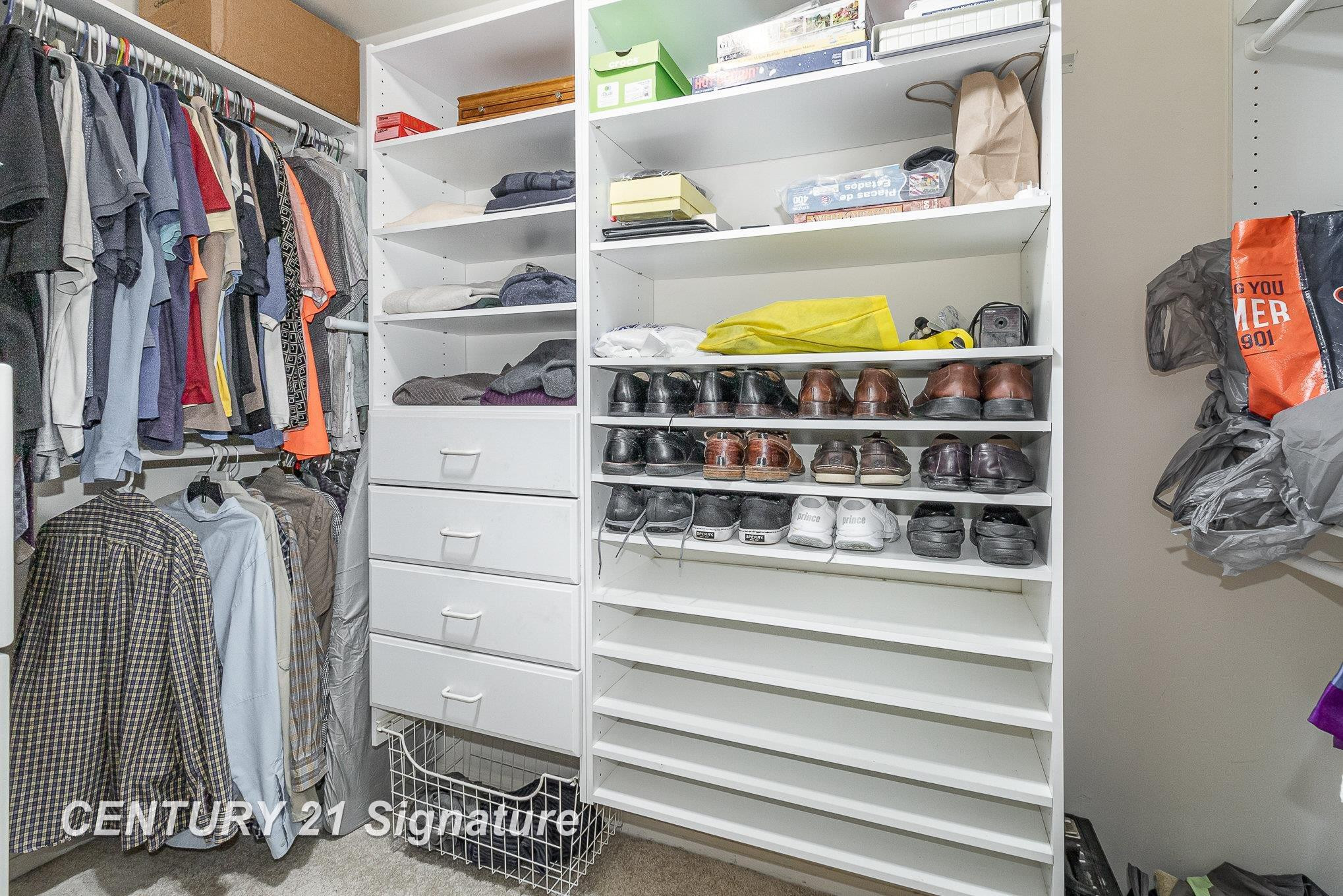 41273 Beacon, Novi, MI 48375 — Photo 26