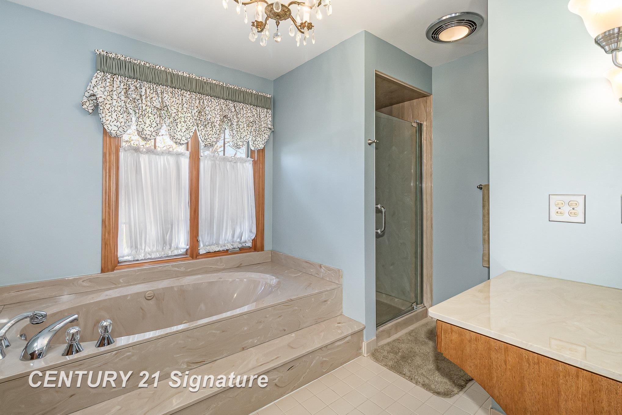 41273 Beacon, Novi, MI 48375 — Photo 28