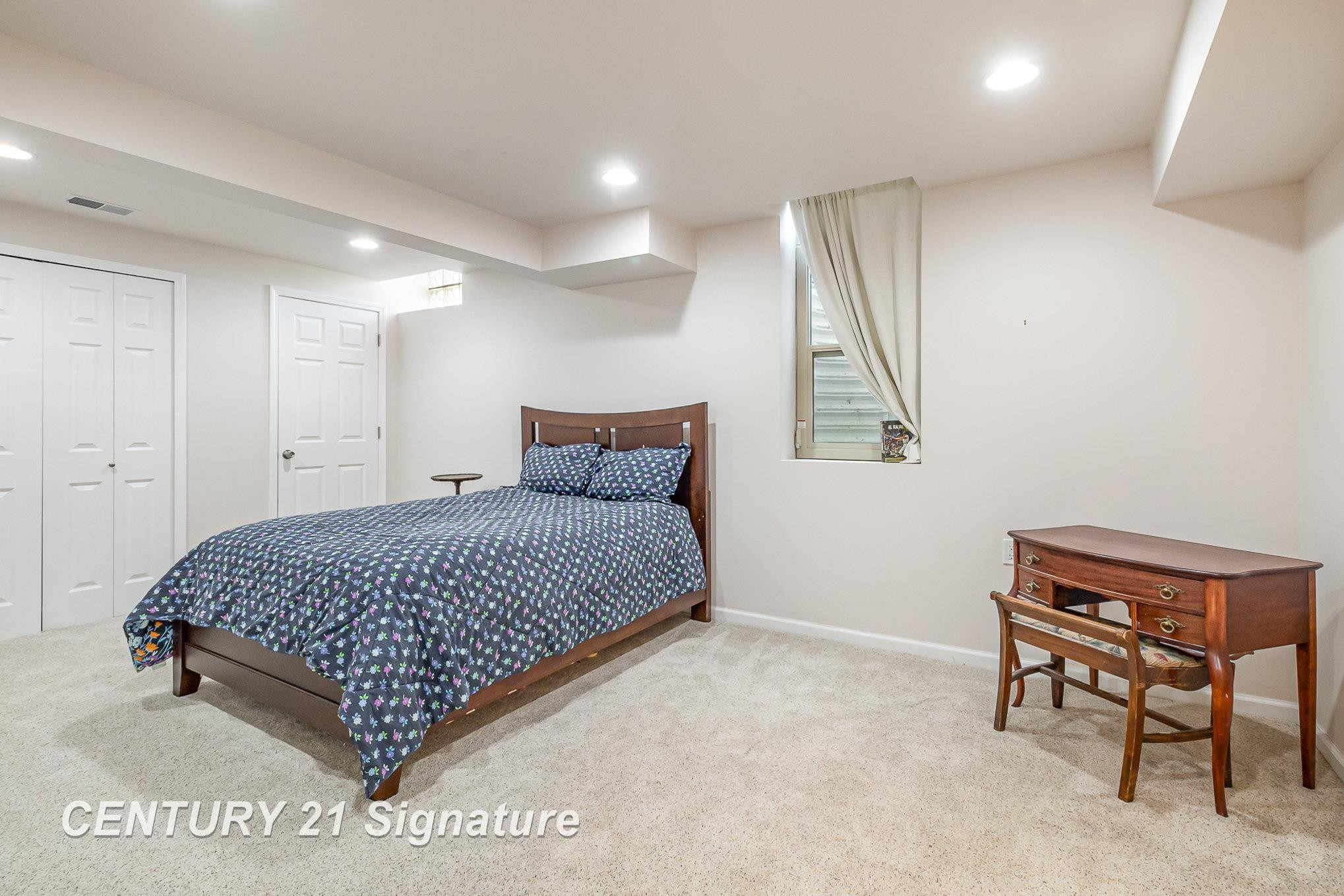 41273 Beacon, Novi, MI 48375 — Photo 34
