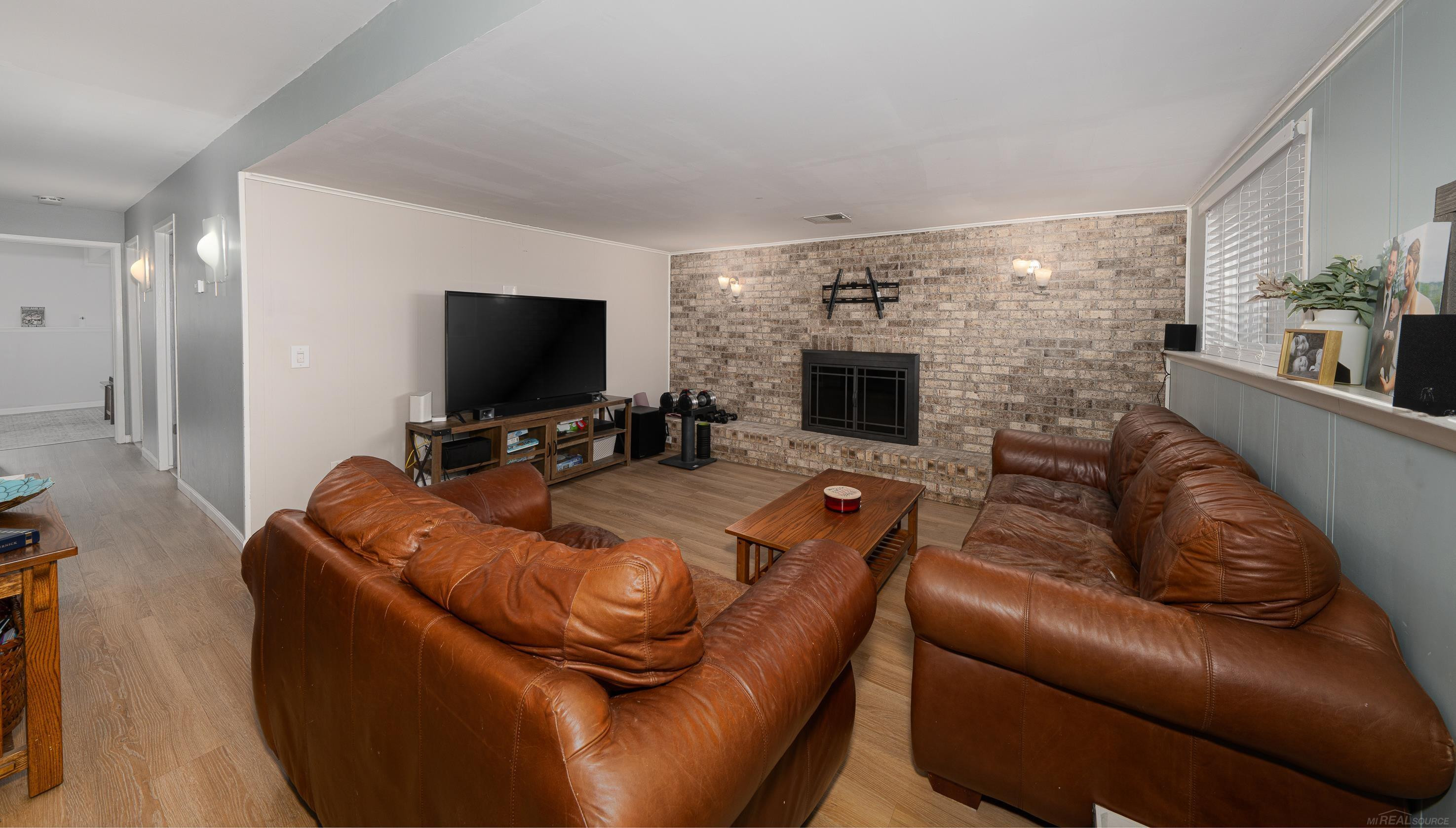 963 Dahlia Lane, Rochester Hills, MI 48307 — Photo 27