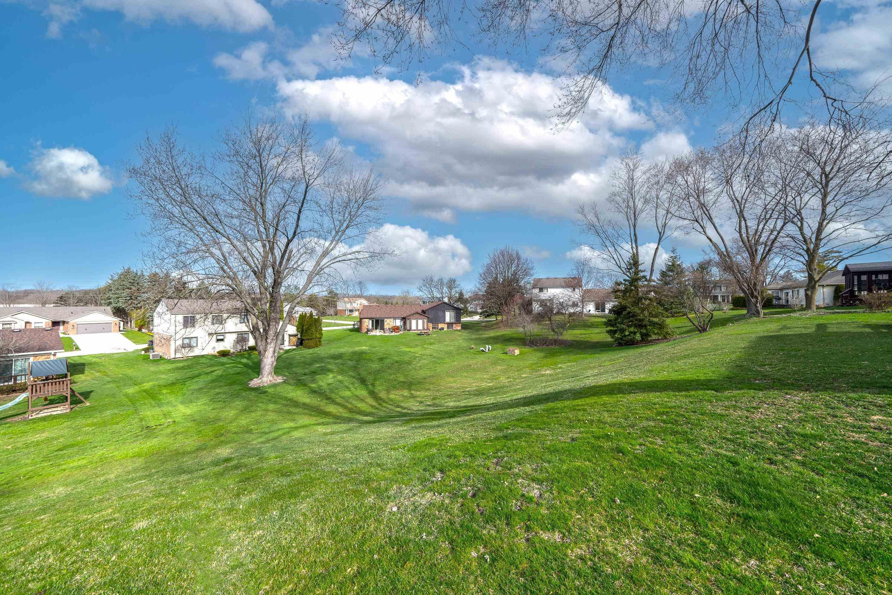 963 Dahlia Lane, Rochester Hills, MI 48307 — Photo 34