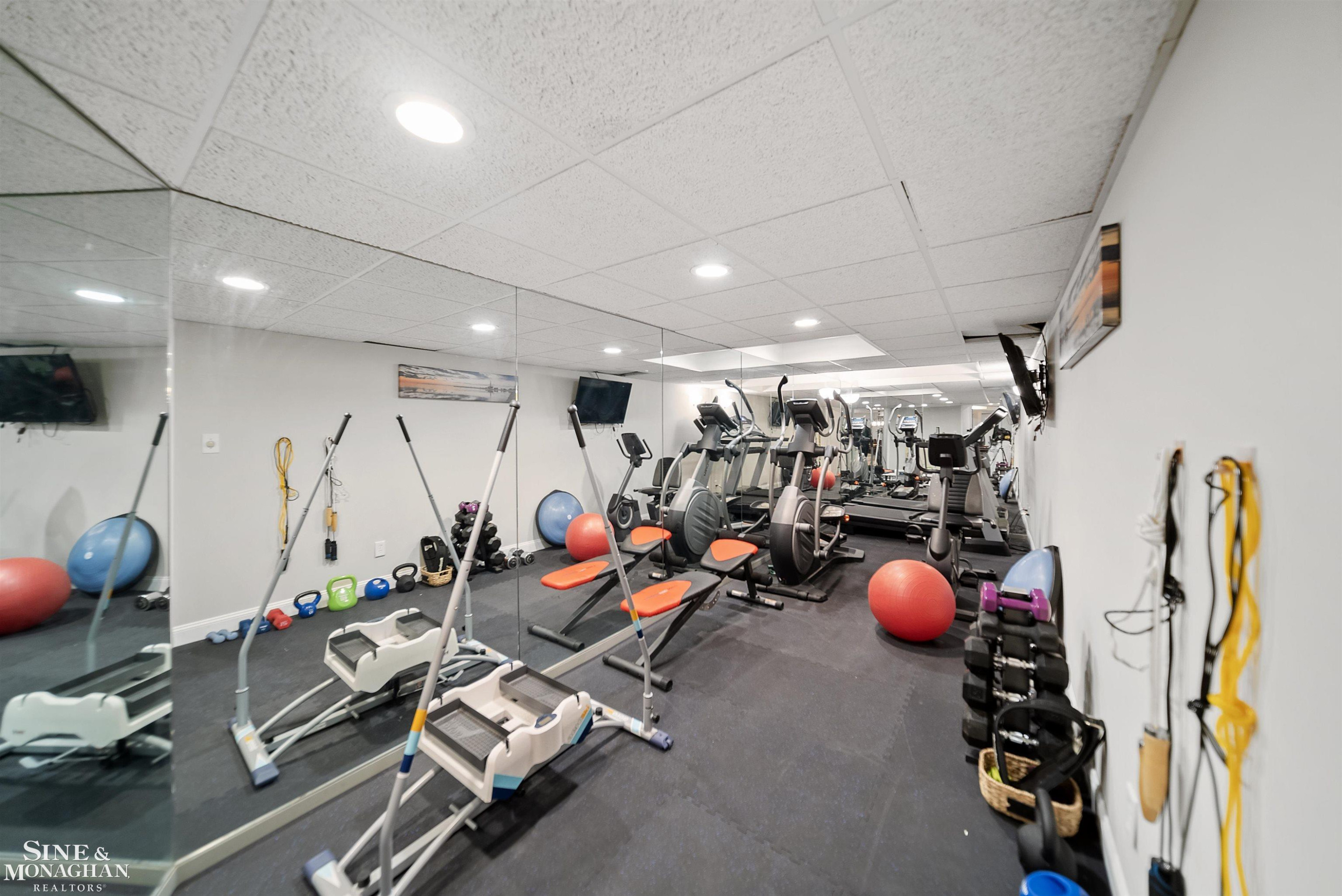 835 Lake Shore Road Road, Grosse Pointe Shores, MI 48236 — Photo 45