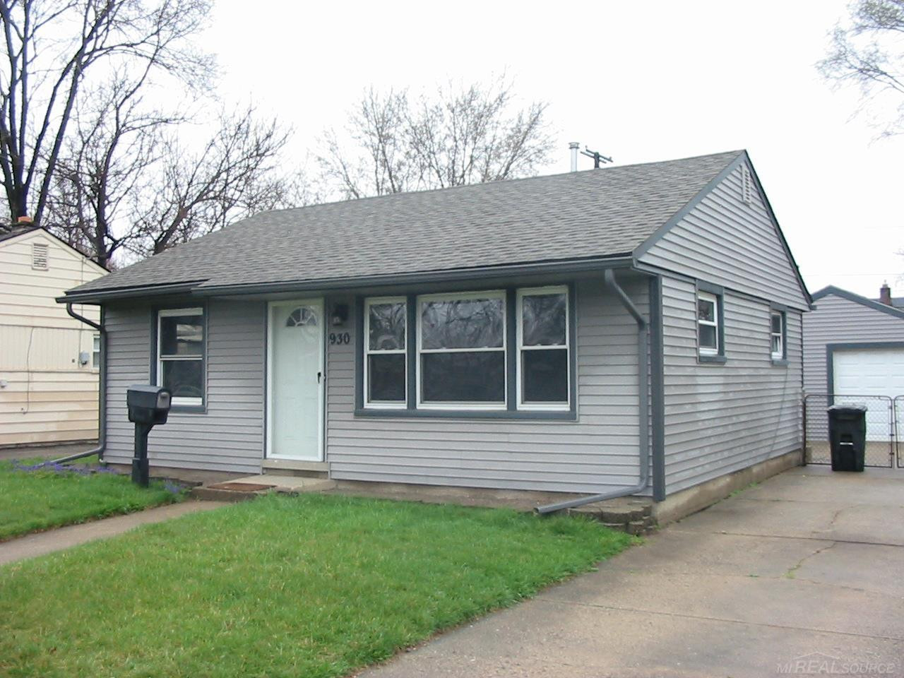 930 sprague, Madison Heights, MI 48071 — front exterior