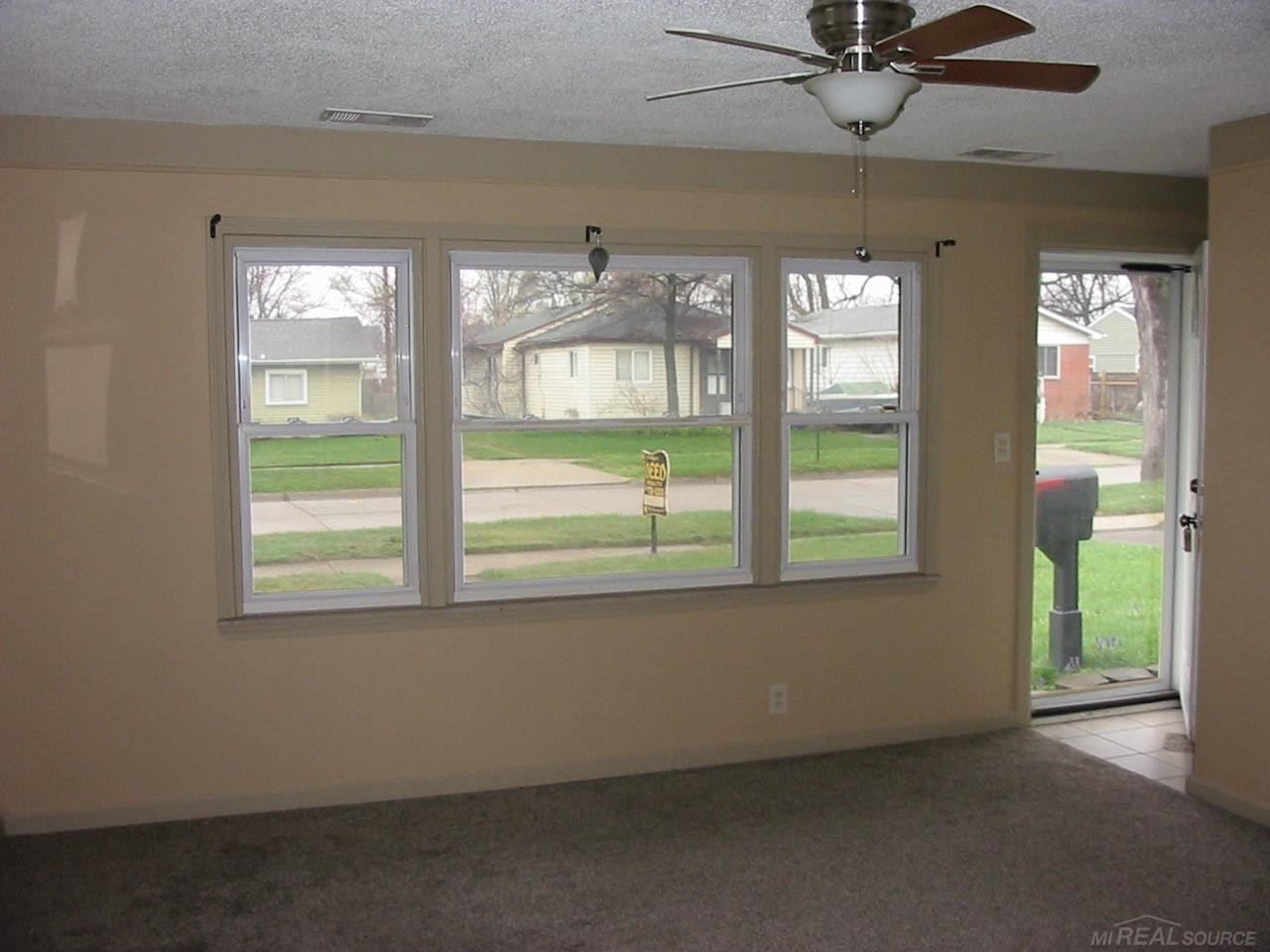 930 sprague, Madison Heights, MI 48071 — Photo 7